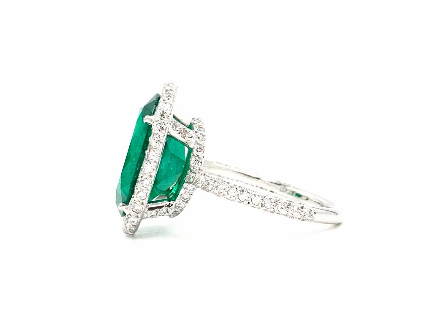 5.79 Carat Emerald and Diamond Platinum Cocktail Ring In Excellent Condition In Pikesville, MD