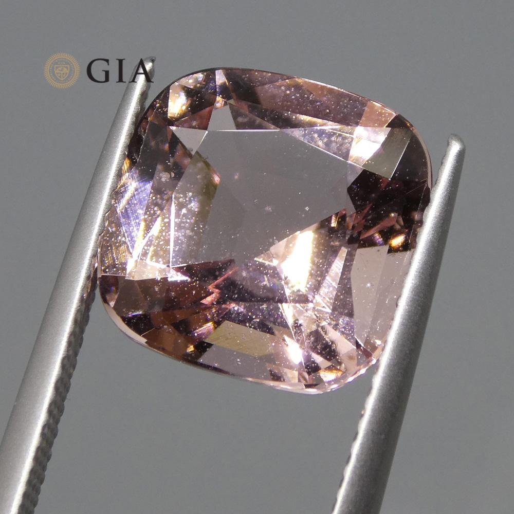 Morganite coussin de 5,79 carats certifiée GIA en vente 3