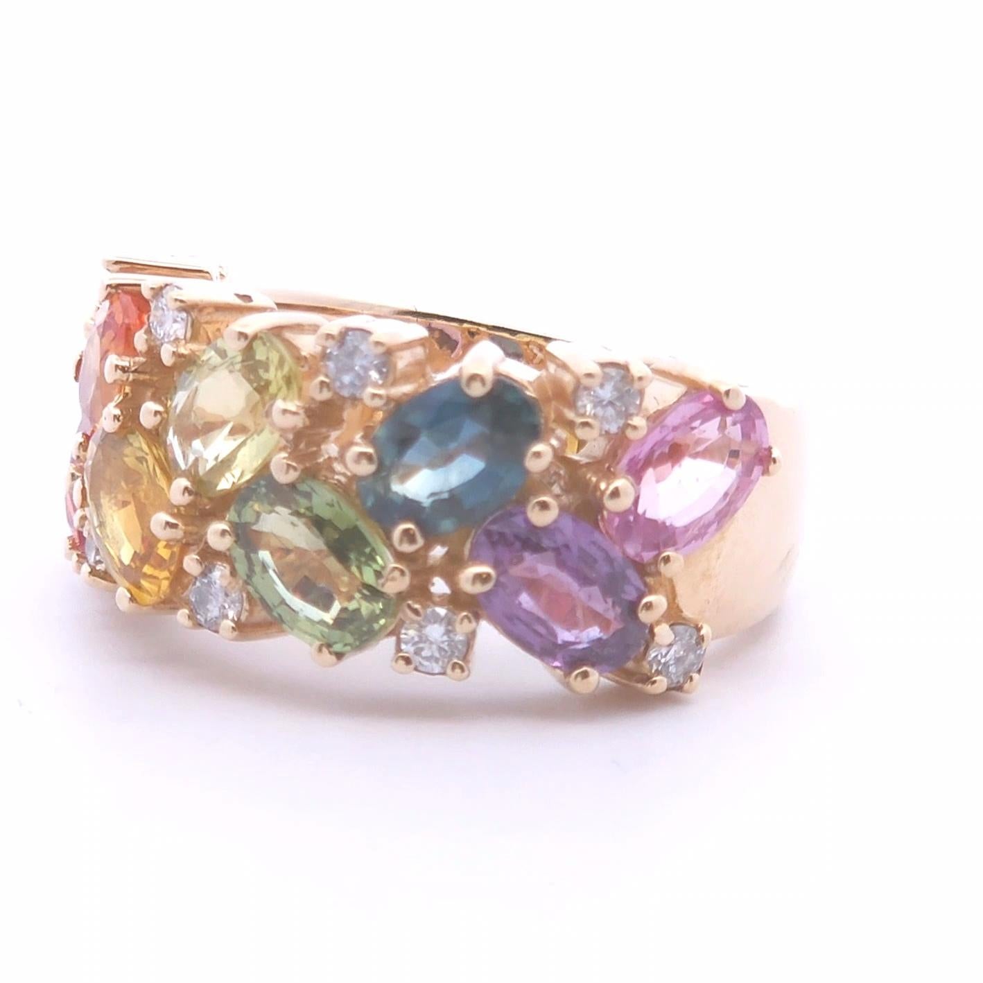 Women's or Men's 5.79ct Oval Sapphire Ring in 10k Yellow Gold For Sale