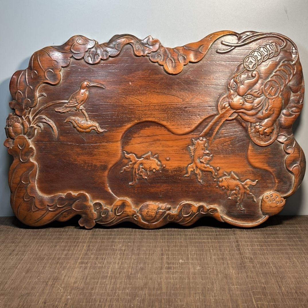 Vintage Chinese Wooden Hand-Carved Tea Plaque with Dragons, Fishes, Birds & Flowers – A Masterpiece of Traditional Craftsmanship

This Vintage Chinese Wooden Hand-Carved Tea Plaque is an exquisite work of traditional Chinese artistry, featuring