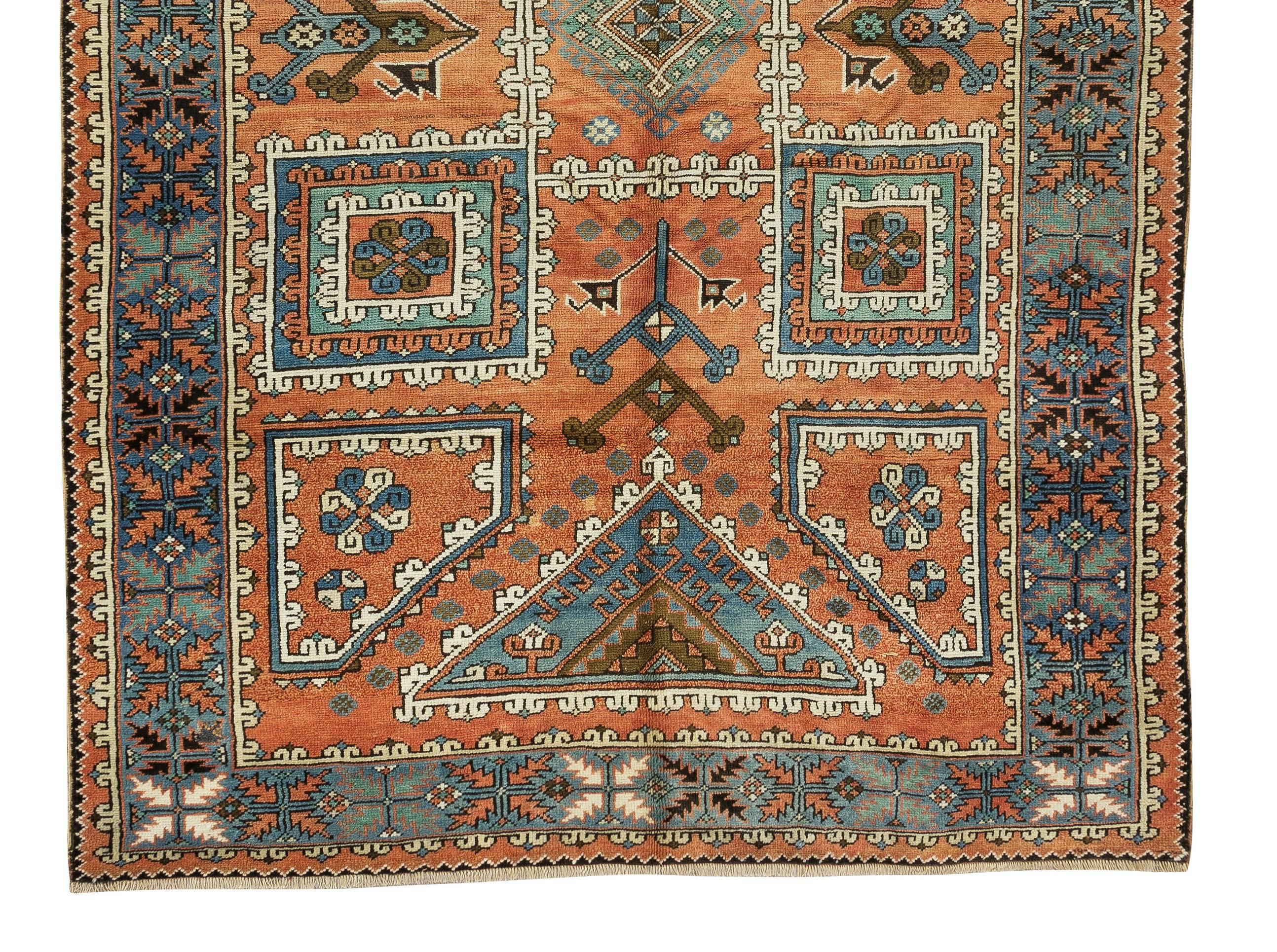 5.7x9 Ft Antique Turkish Bergama Rug In Good Condition For Sale In Philadelphia, PA