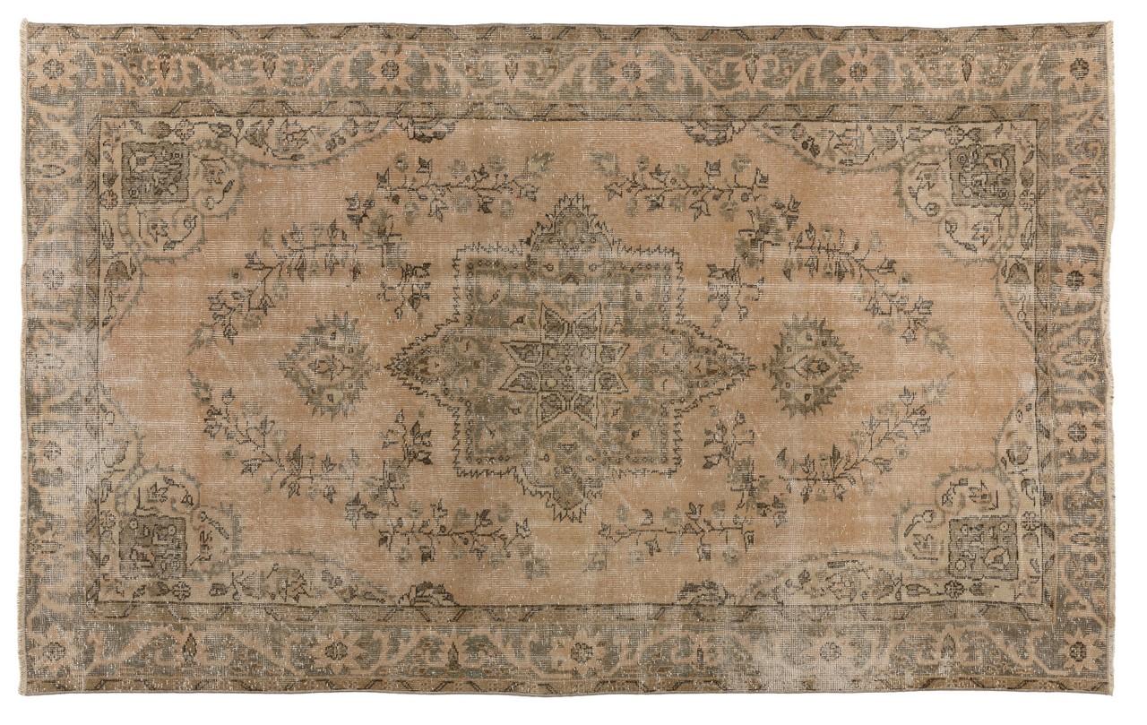 5.7x9 Ft Vintage Handmade Distressed Turkish Oushak Wool Area Rug in Golden Sand In Good Condition For Sale In Philadelphia, PA