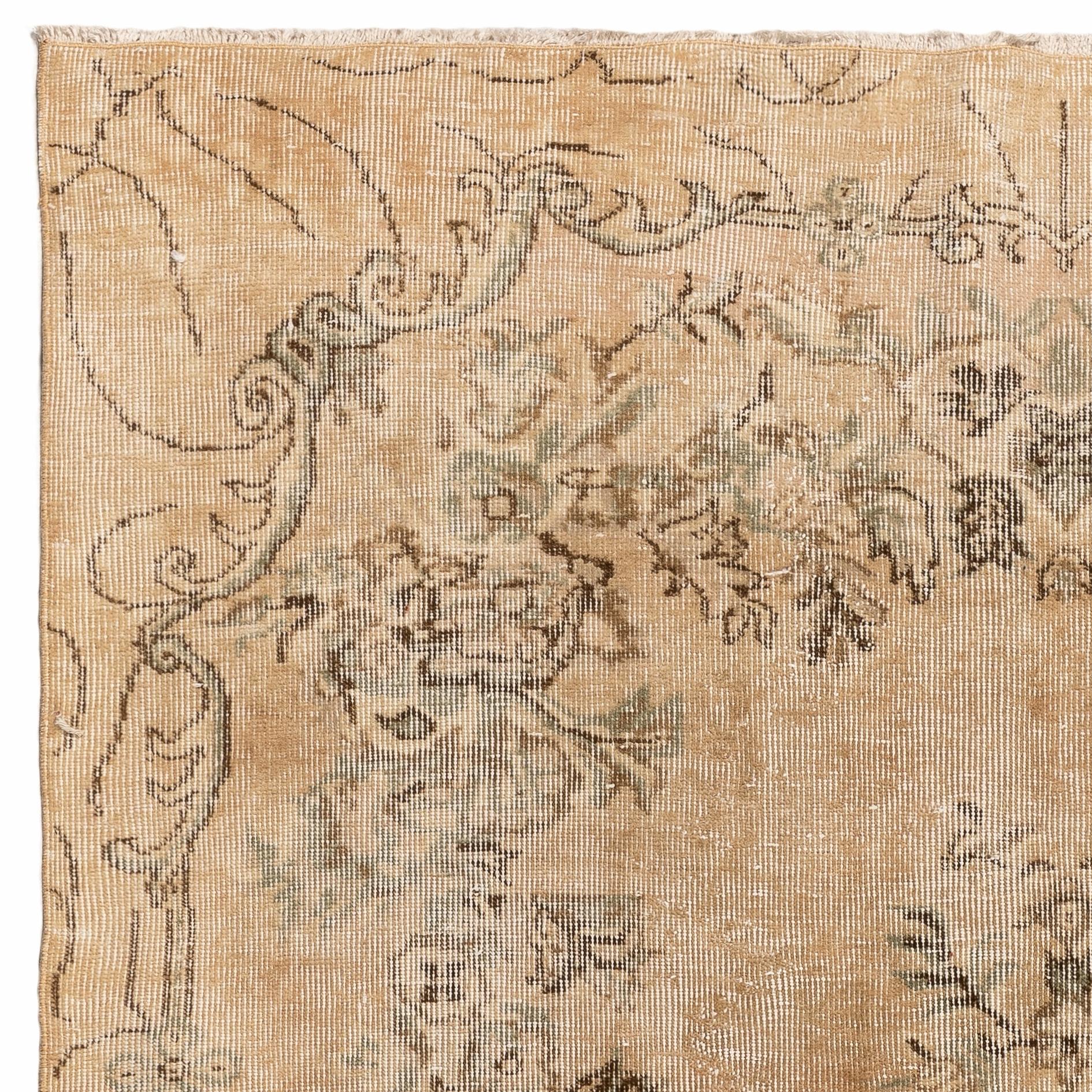 Oushak 5.7x9 Ft Vintage Handmade Turkish Area Rug in Beige, Farmhouse Country Carpet For Sale