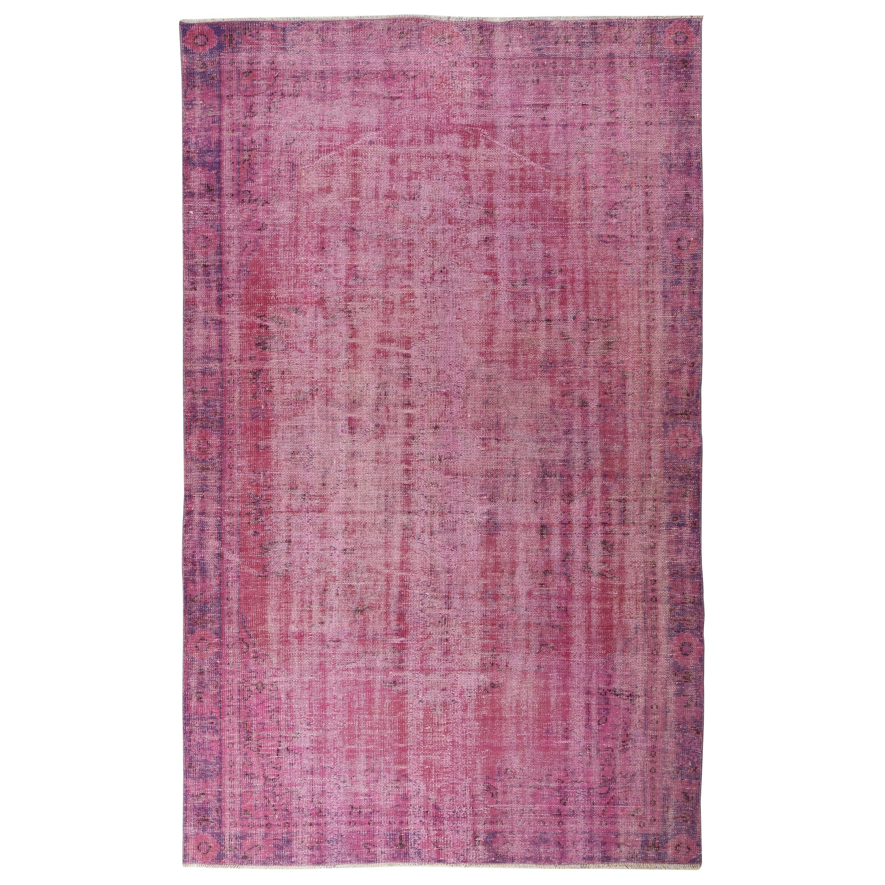 5.7x9.2 Ft Rosa gefärbter handgefertigter Teppich. Vintage Turkish Area Rug für Wohnzimmer