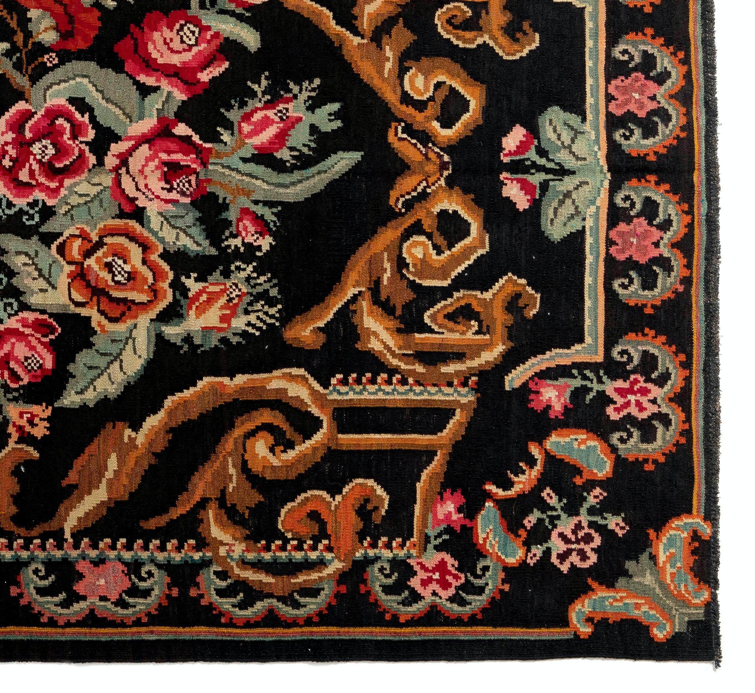 Moldovan 5.7x9.4 Ft Vintage Bessarabian Kilim, Handwoven Rug. Floral Tapestry. 100% Wool For Sale