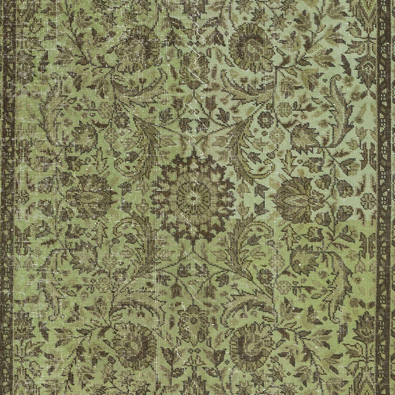 5.7x9.6 Ft Modern Handmade Turkish Rug with Botanical Design & Green Background In Good Condition For Sale In Philadelphia, PA