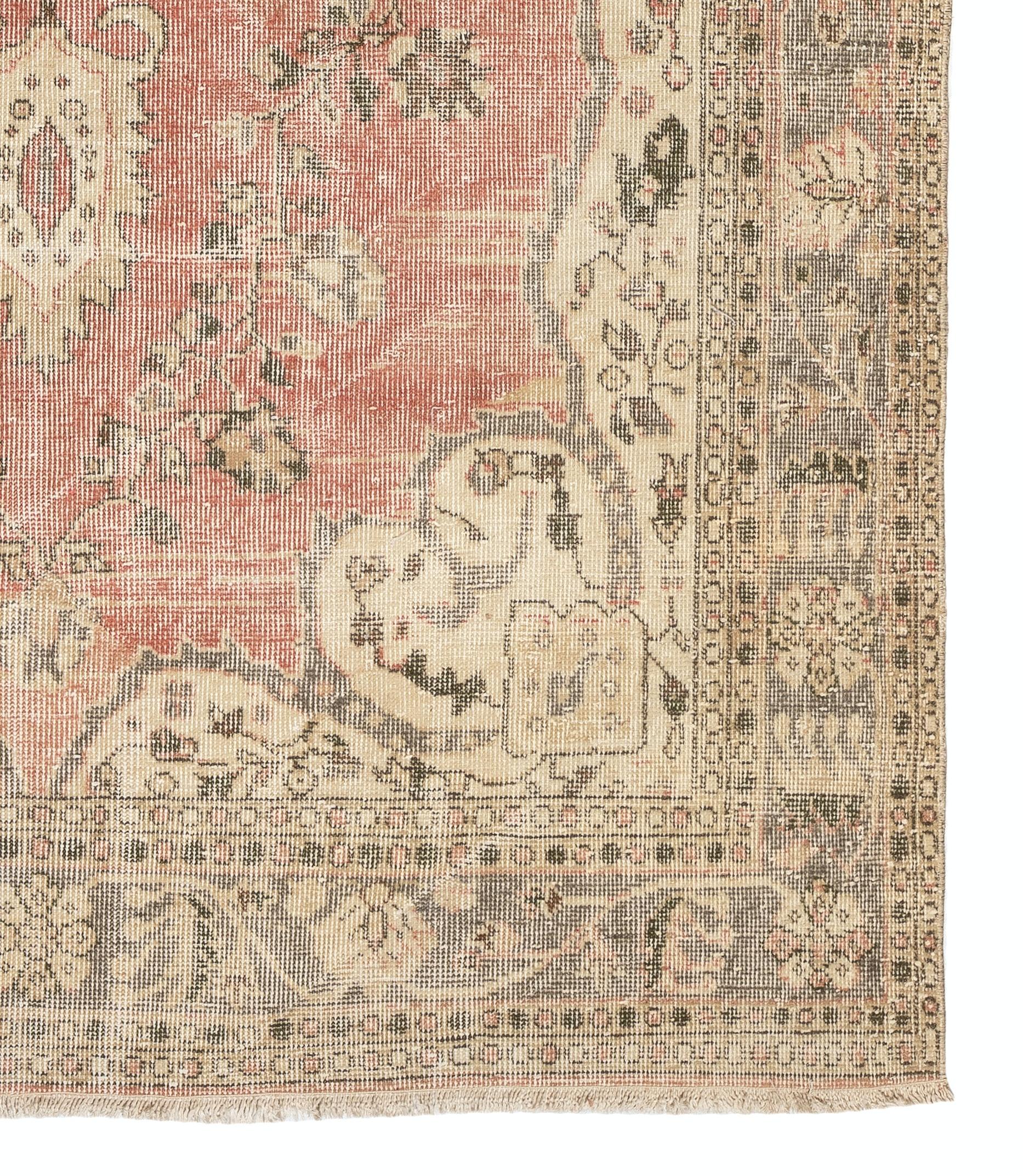 Alfombra de lana anudada a mano, Vintage Anatolian Village Area Rug 5.7x9.8 Ft Tribal en venta