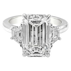 5.8 Carat Emerald Diamond Ring 18K Gold Timeless Brilliance
