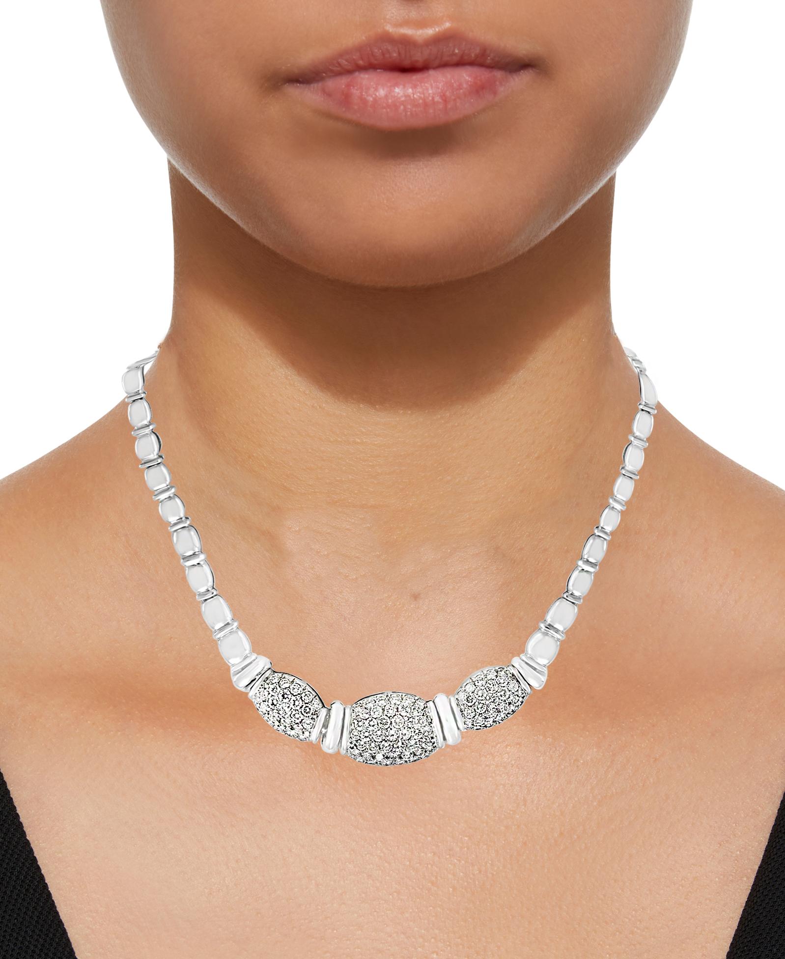Women's 5.8 Carat VS/G Quality Diamond 18 Karat White Gold Necklace Bridal Estate For Sale