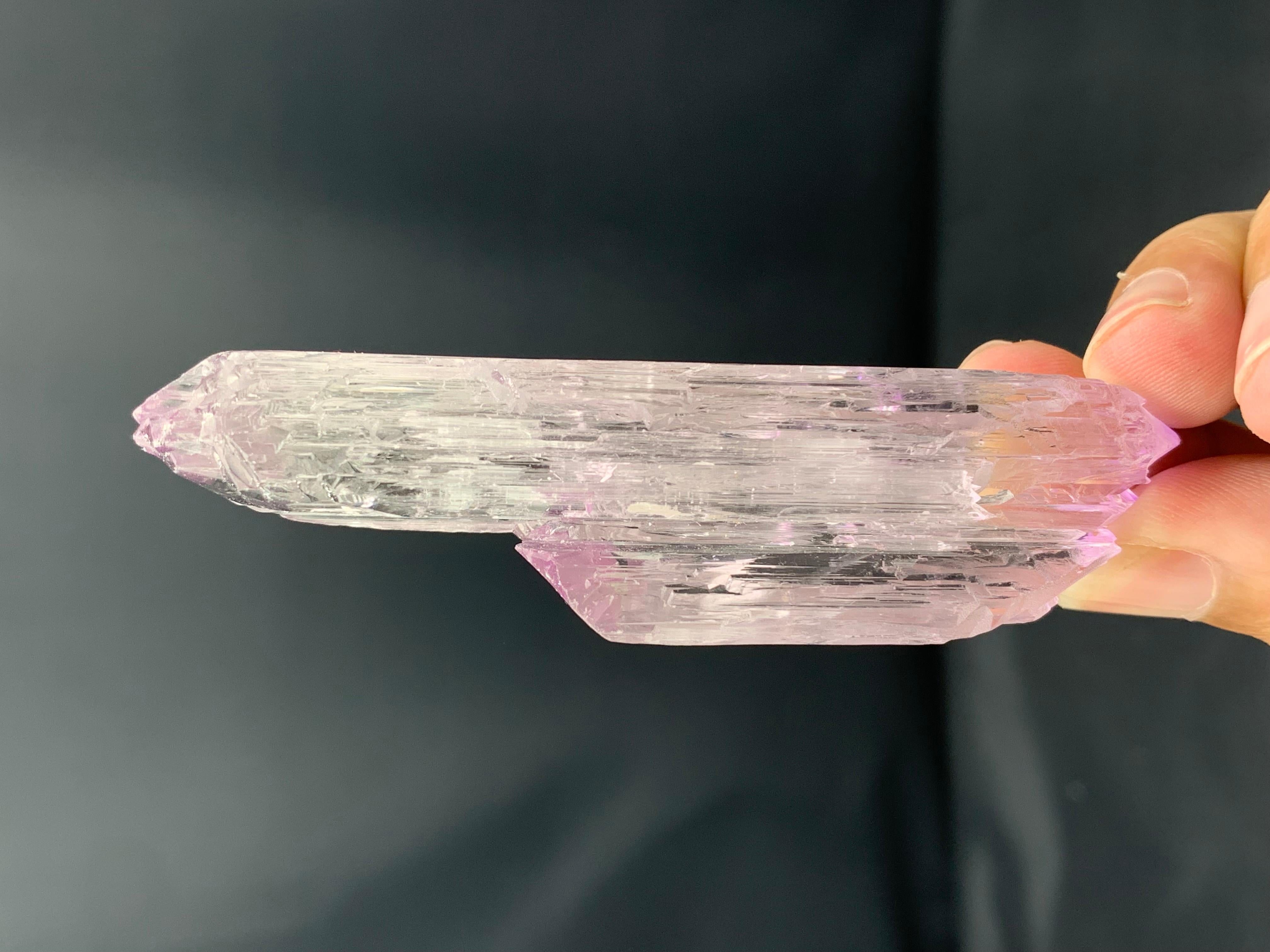 58 Grams Double Terminated Pink Gem Kunzite Floater Crystal From Afghanistan In Excellent Condition For Sale In Peshawar, PK