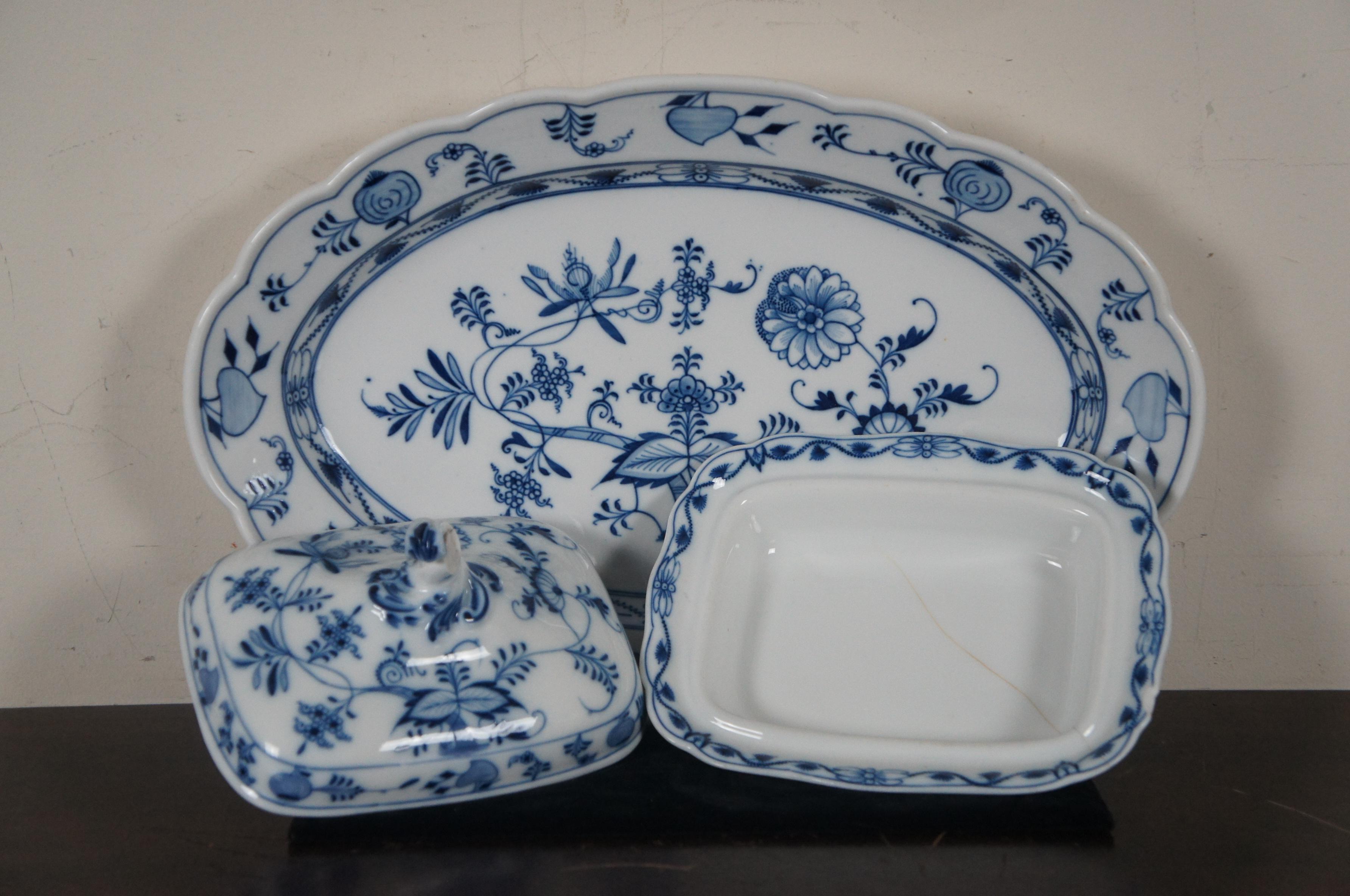 Porcelain 58 Pc Vintage Meissen Flow Blue Onion China Set Oval Mark Germany Oval Mark
