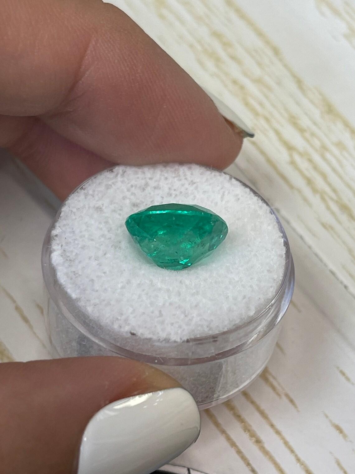 5.80 Carat Certified Fine Bluish Green Colombian Emerald - Chivor Cushion Cut For Sale 2