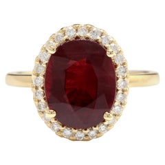 Ring mit 5,80 Karat beeindruckender rotem Rubin und natürlichem Diamant aus 14 Karat Gelbgold