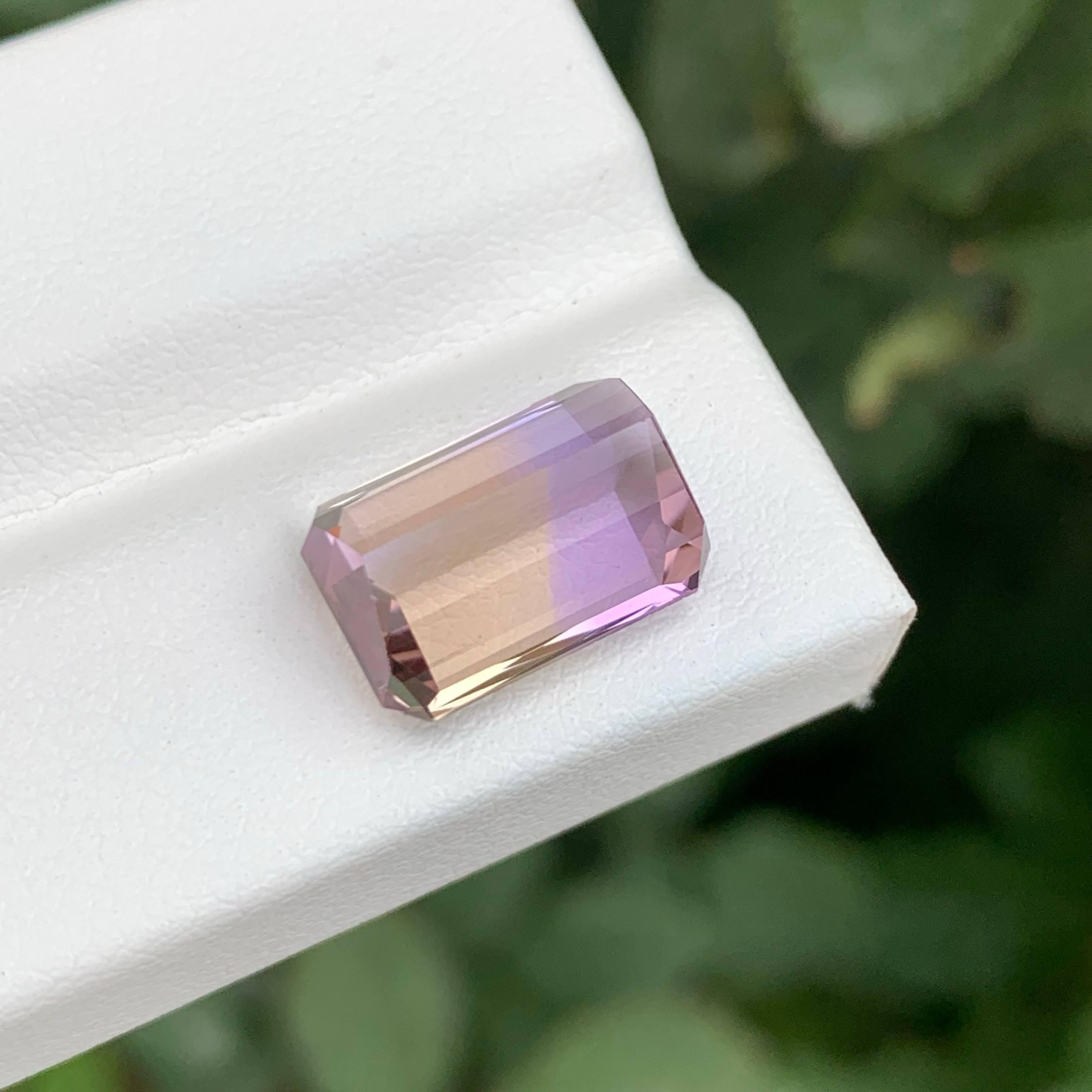 Moderne 5.80 Carat Loose Bicolor Ametrine Stone Emerald Cut Natural Bolivian Gemstone en vente