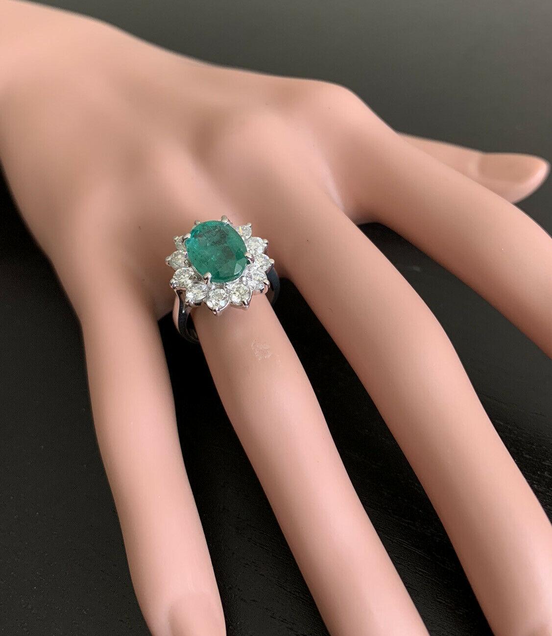 5.80 Carat Natural Emerald and Diamond 18 Karat Solid White Gold Ring For Sale 2