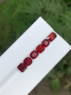 5,80 Carati Nature Spinello birmano sfuso per la creazione di gioielli