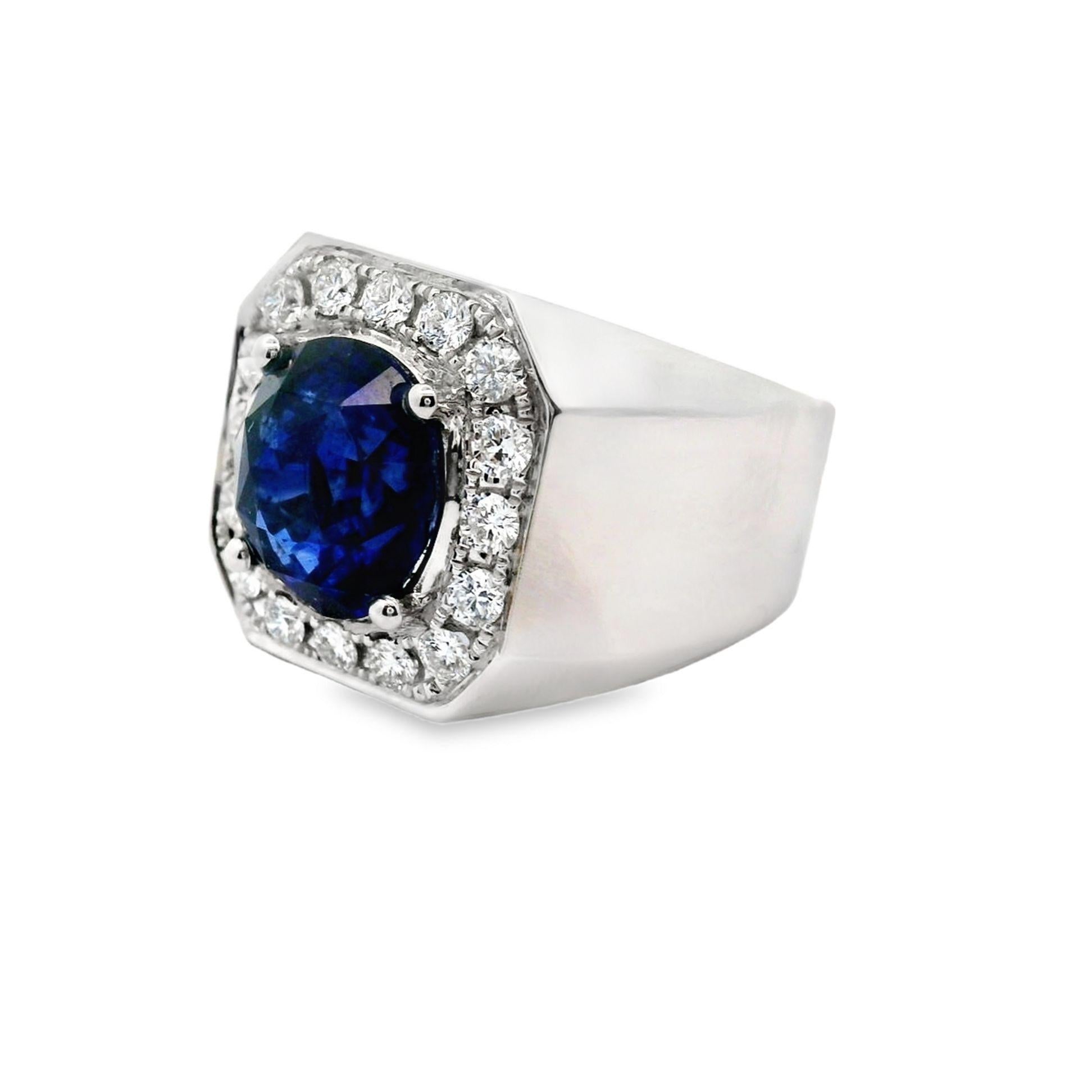 Taille mixte Bague unisexe certifiée avec saphir bleu royal de 5,80 carats et diamants en vente