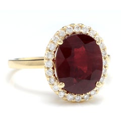 5.80 Carat Impressive Red Ruby and Natural Diamond 14 Karat Yellow Gold Ring