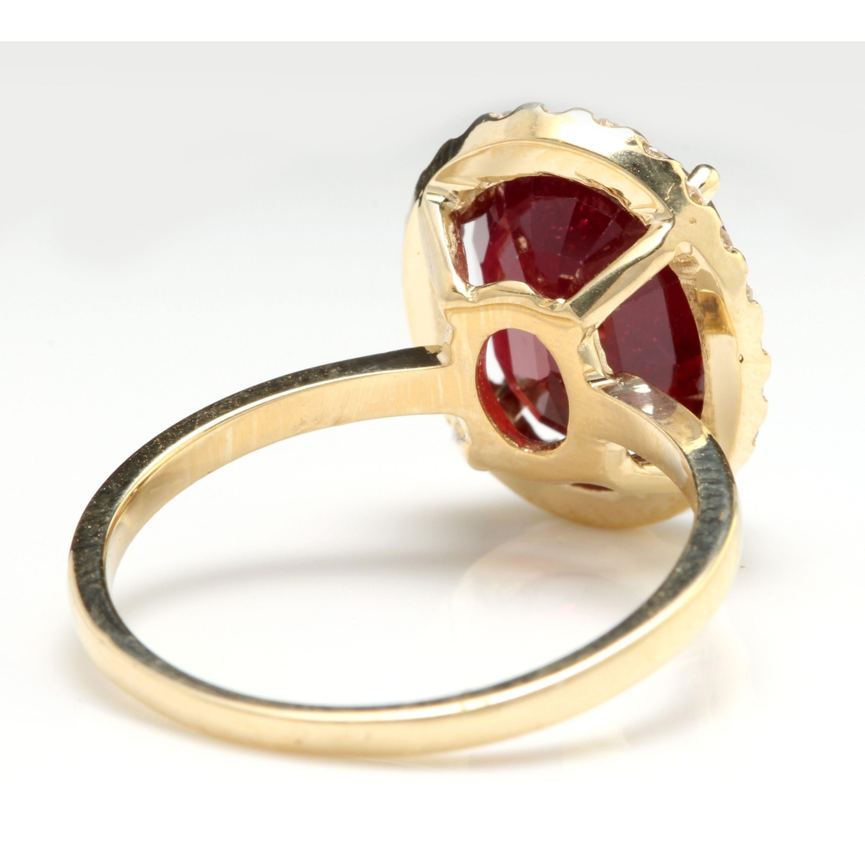 5.80 Carat Impressive Red Ruby and Natural Diamond 14 Karat Yellow Gold Ring In New Condition For Sale In Los Angeles, CA