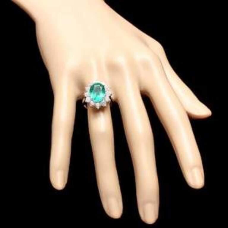 Round Cut 5.80 Carat Natural Emerald and Diamond 14 Karat Solid White Gold Ring For Sale