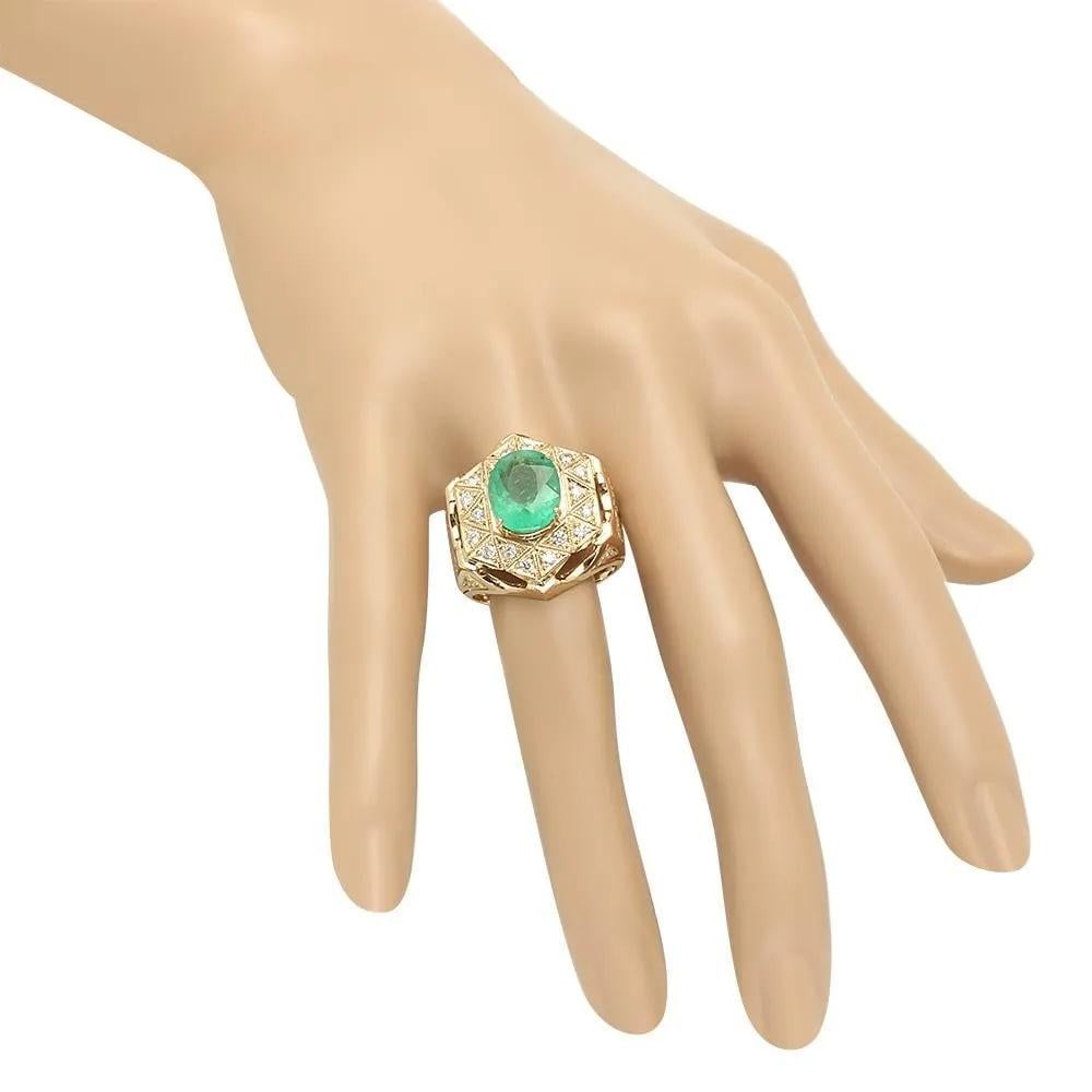 Mixed Cut 5.80 Carats Natural Emerald and Diamond 14K Solid Yellow Gold Ring For Sale