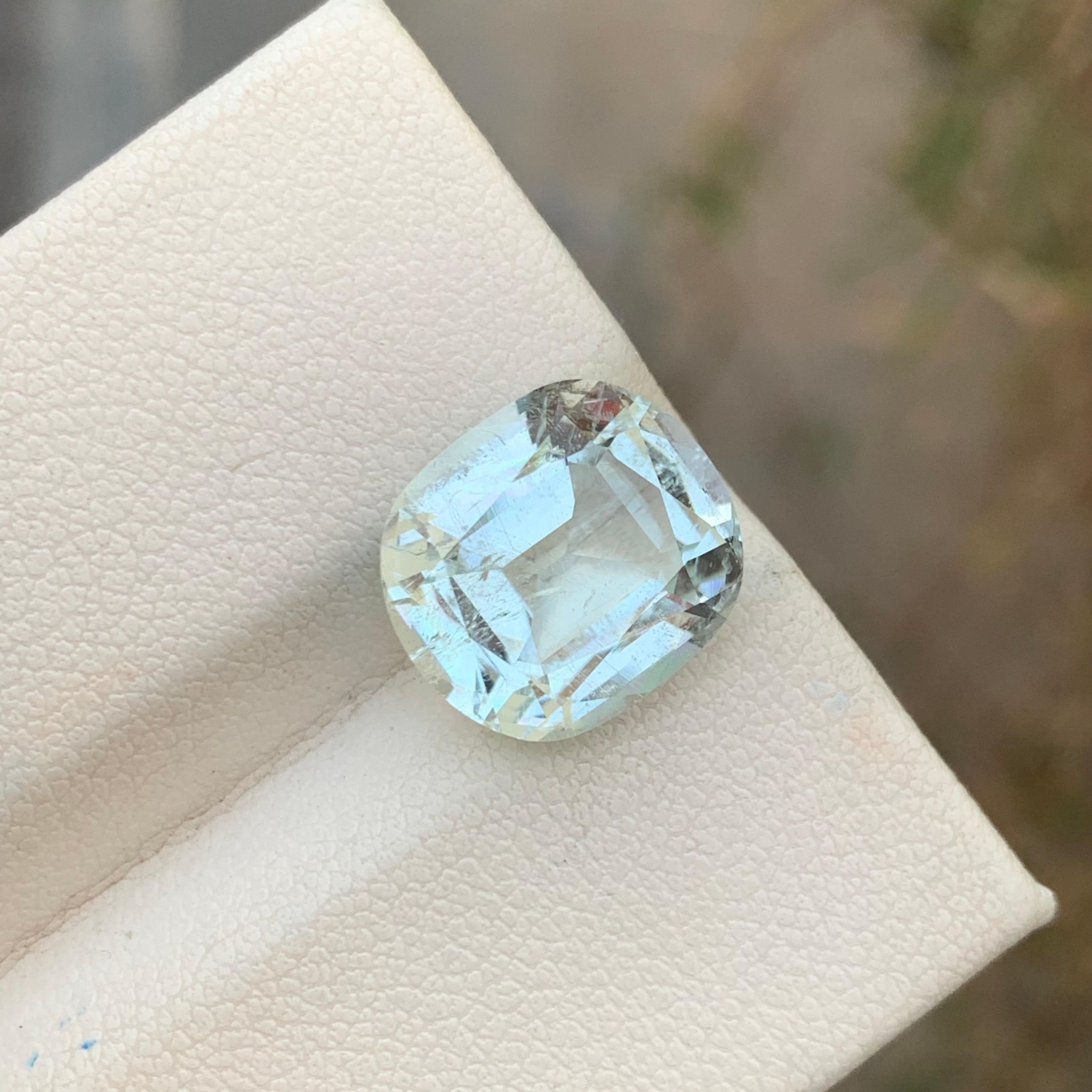 Aesthetic Movement 5.80 Carats Natural Loose Included Aquamarine Ring Gem For Sale