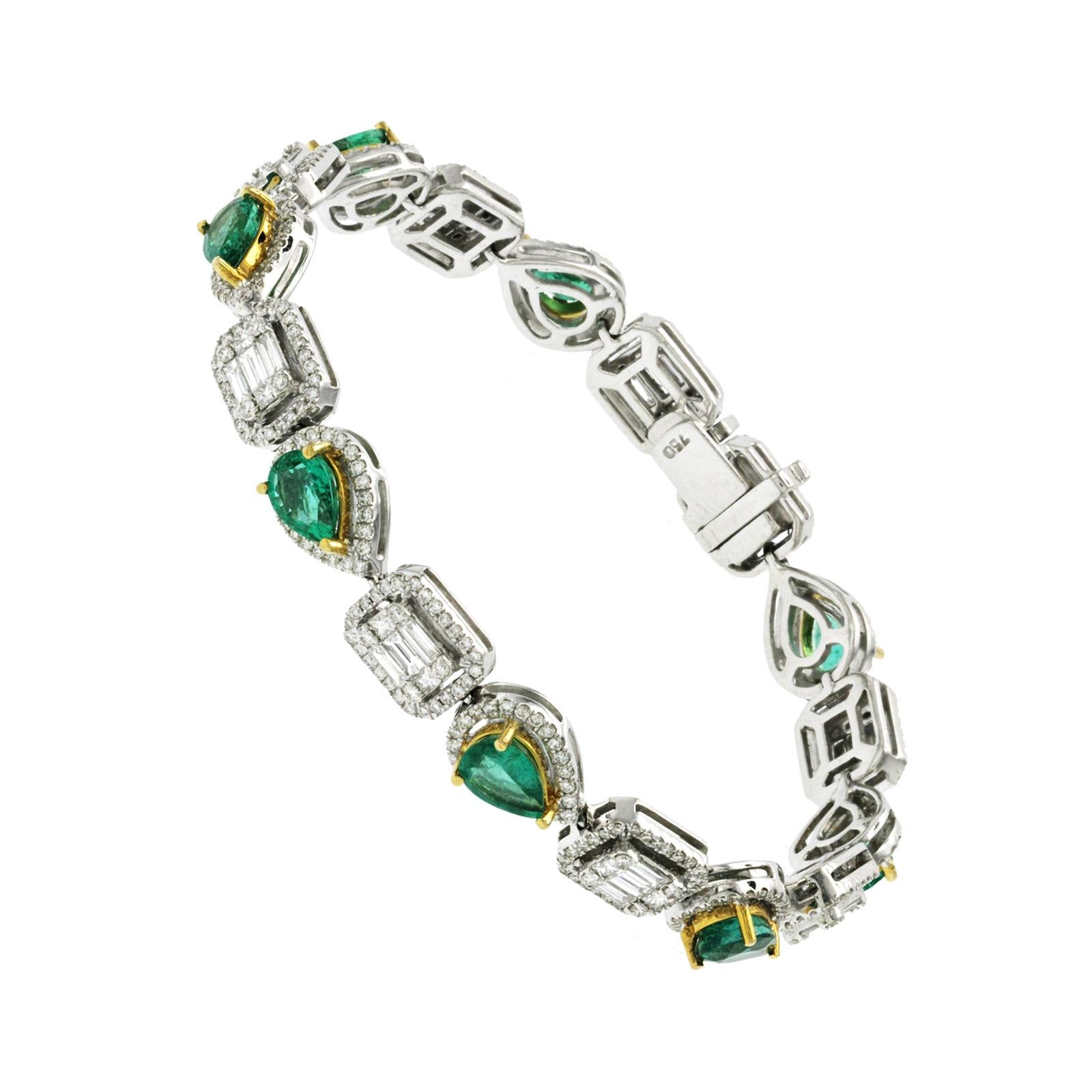 5.80 CT Natural Emerald & 4.58 CT Diamonds on 18K White Gold Bracelet For Sale 1