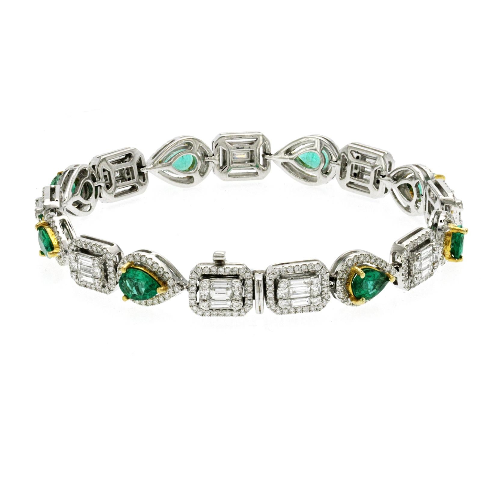 5.80 CT Natural Emerald & 4.58 CT Diamonds on 18K White Gold Bracelet For Sale 2