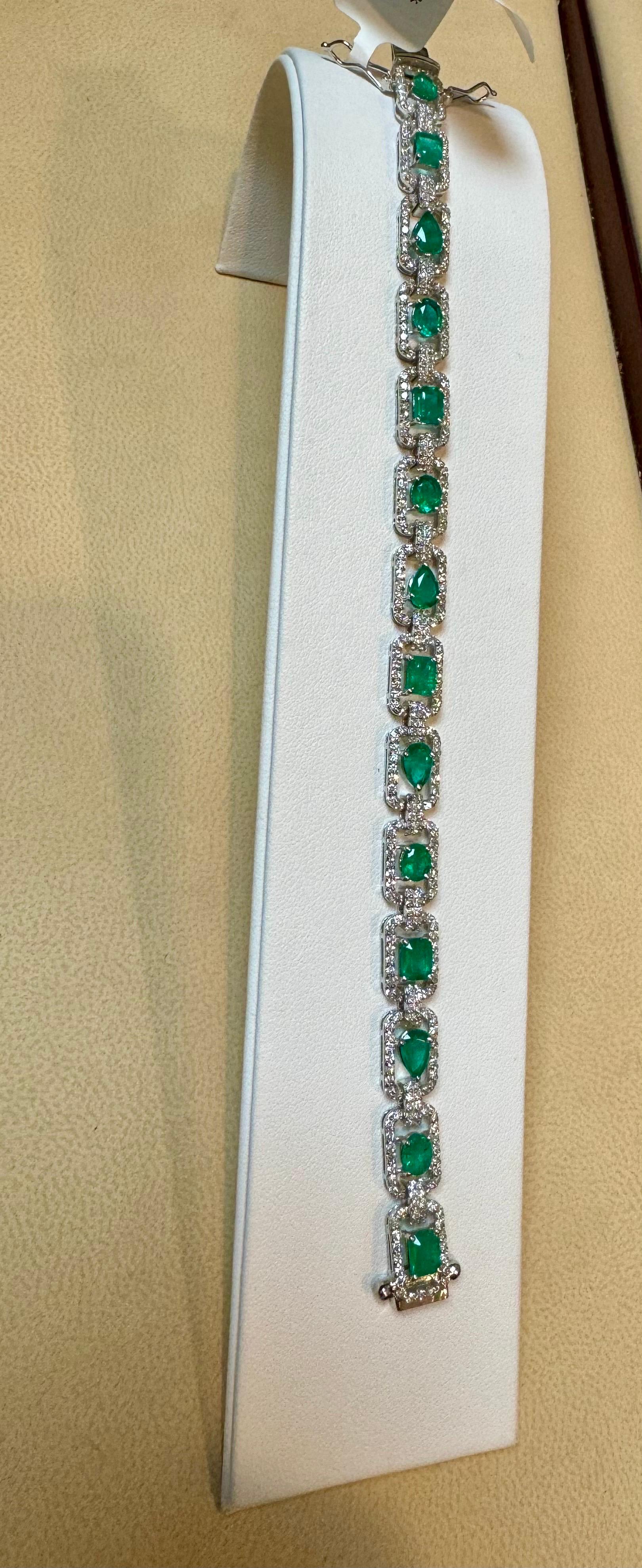 5.80 Ct Natural Zambian Tennis Bracelet with 2.75 Ct Diamonds and 18k Gold For Sale 7