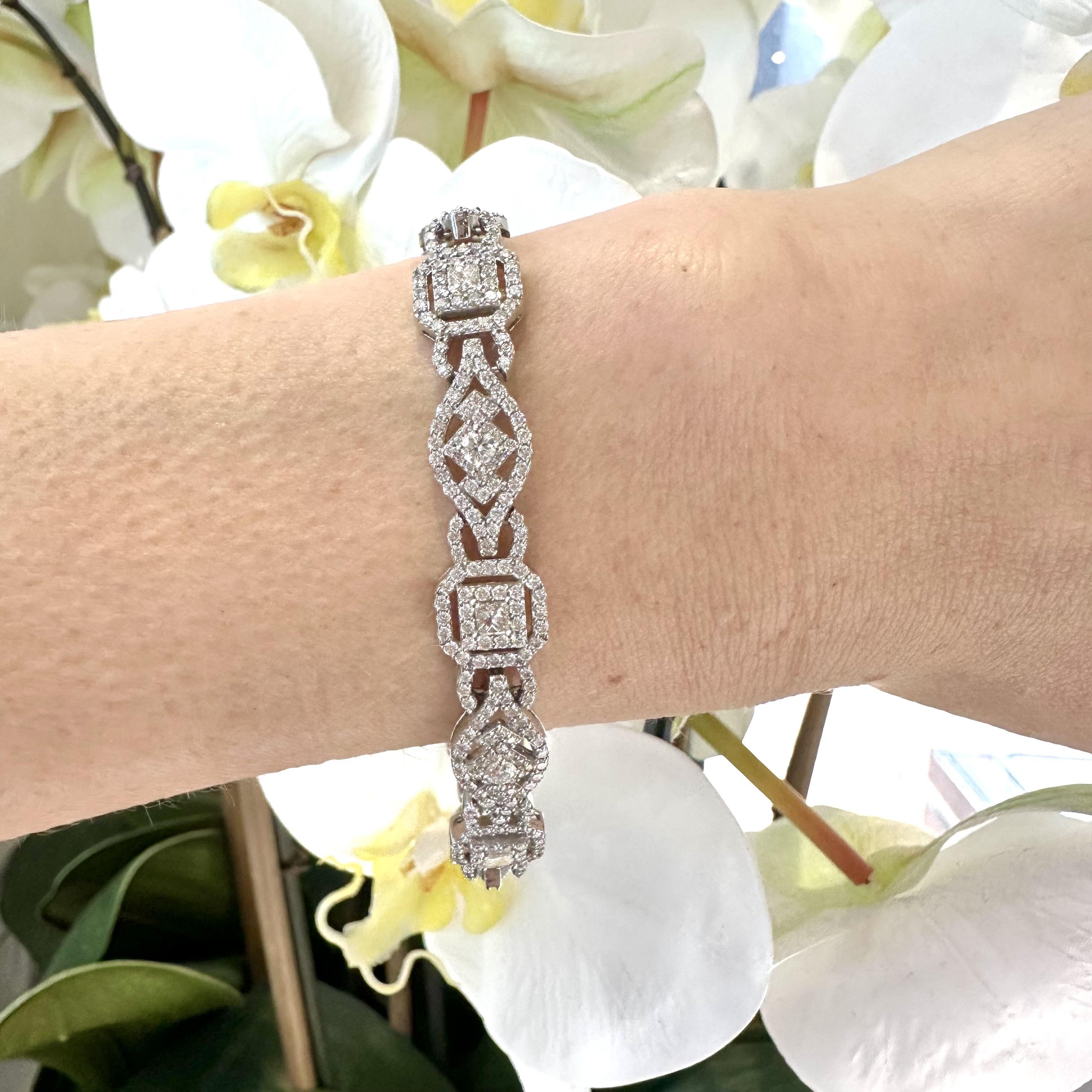 Style: Link Bracelet
Stones: 538 Natural Diamonds
Carat Weight: 5.80 ct
Bracelet Length: 7 inches
Bracelet Width: 0.25 inches
Total Item Weight: 22.94 grams
Material: 18k White Gold
Certification: IGI