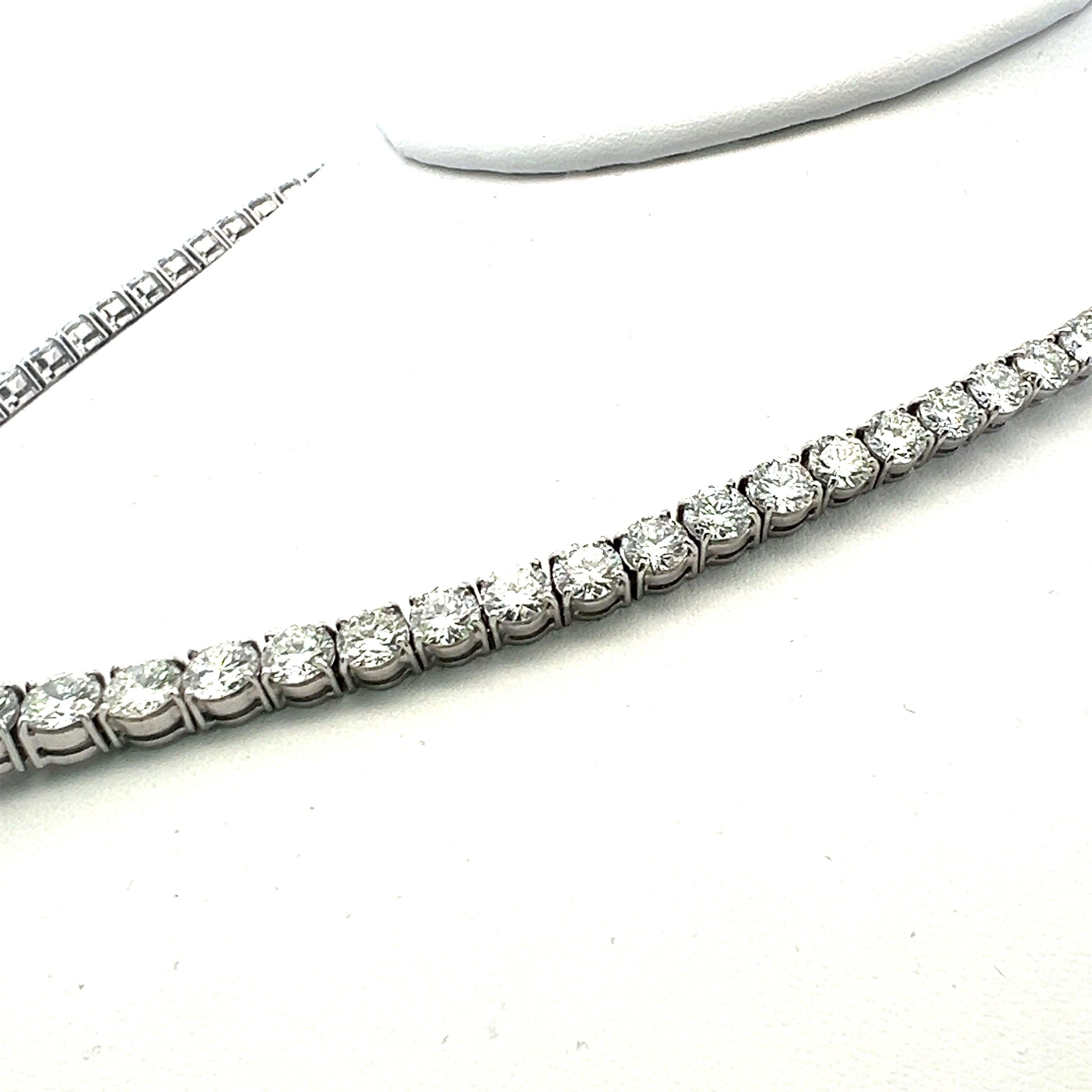 58,05 carati di diamante rotondo Brilliante G VS1 in oro bianco 18K Collana di pietre preziose A. Stone in vendita 2
