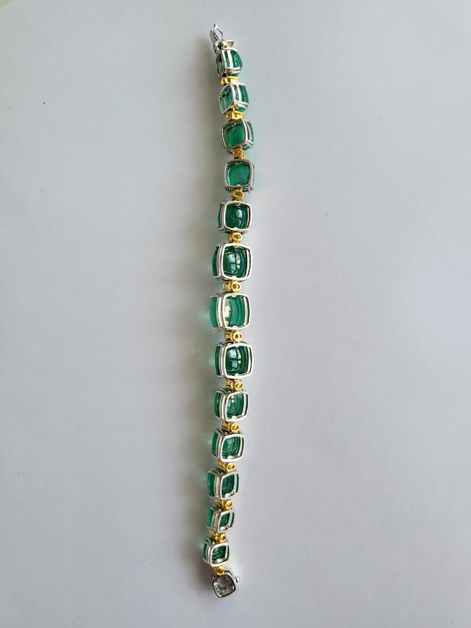 Sugarloaf Cabochon 58.07 Carats, Natural Zambian Sugarloaf Emerald & Yellow Diamonds Link Bracelet For Sale