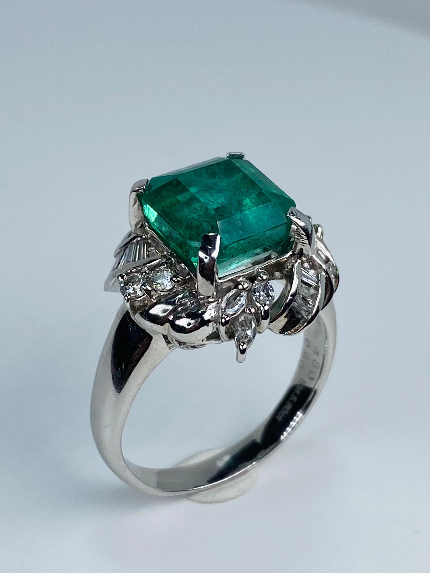 5,80ct sambischer Smaragd Ring (Smaragdschliff) im Angebot