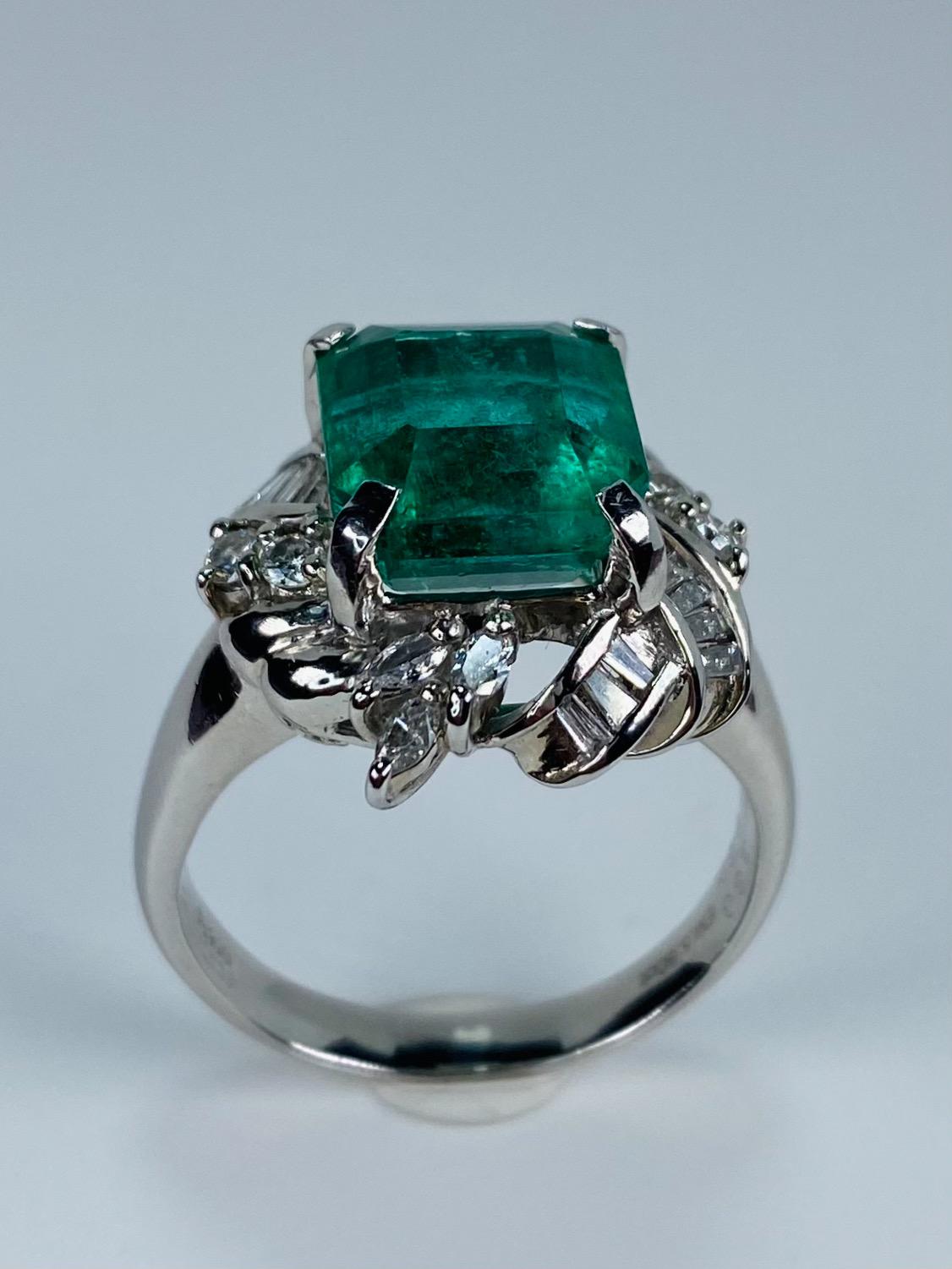 5,80ct sambischer Smaragd Ring im Zustand „Neu“ im Angebot in Christchurch, NZ
