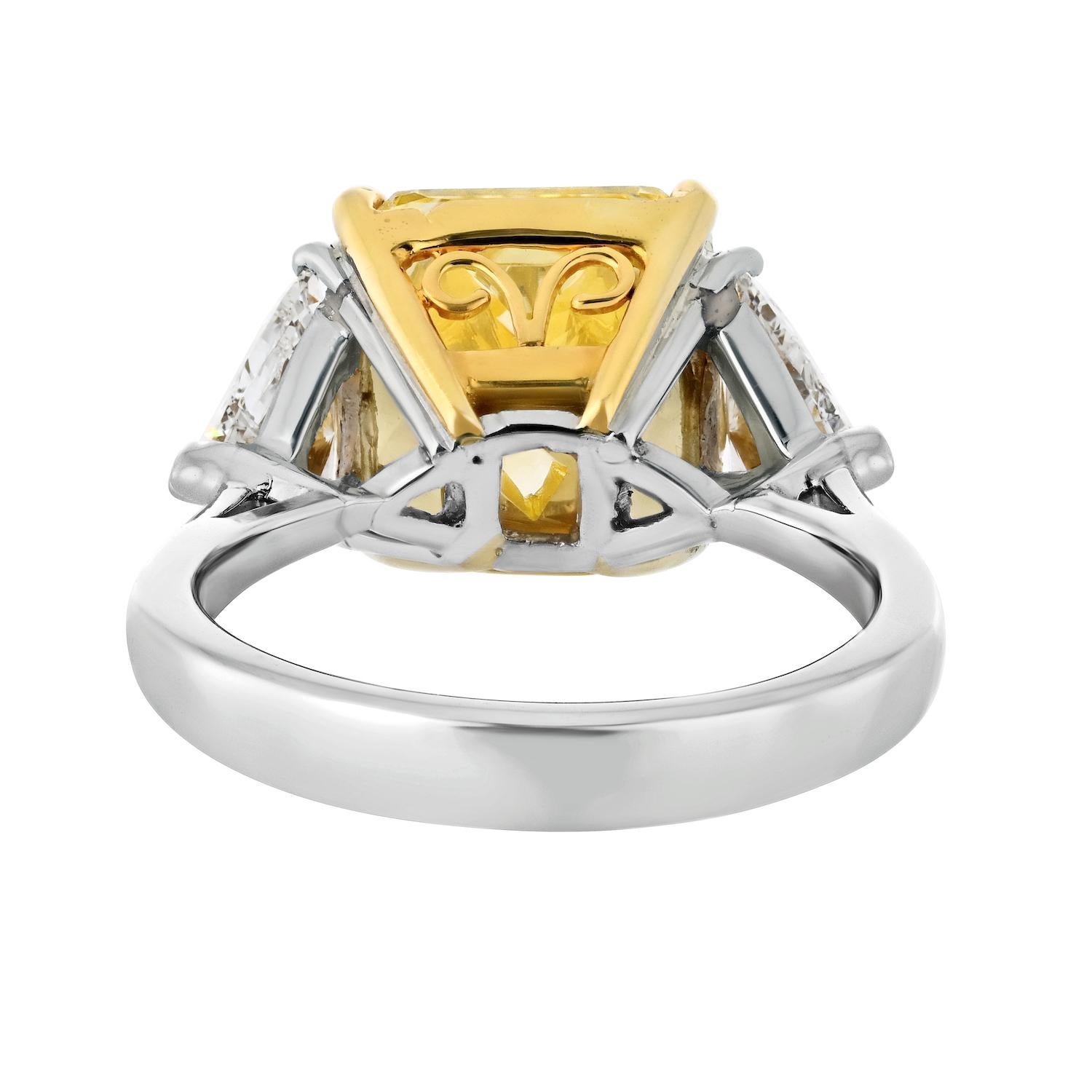 Women's 5.81 Ct Radiant Cut Platinum Fancy Yellow Three Stone Diamond Engagement Ring For Sale