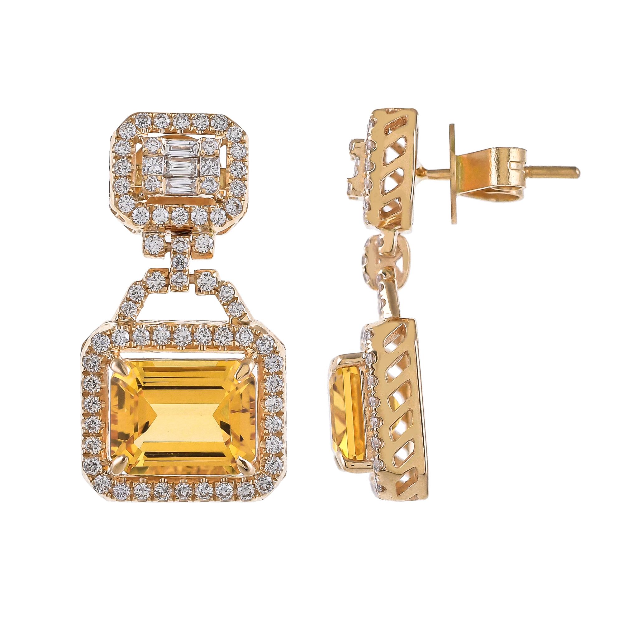 The earring comprises of a step cut octagon-shaped honey quartz weighing approximately 6.01 carats as the centre stone with a diamond set surround suspended from baguettes and full-cut diamonds set surmount with a total diamond weight of 1.22