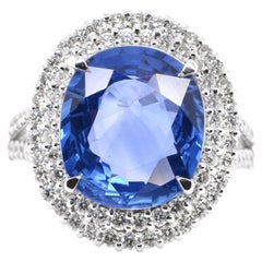 5.82 Carat Natural Ceylon (Sri Lanka) Sapphire and Diamond Ring Set in Platinum