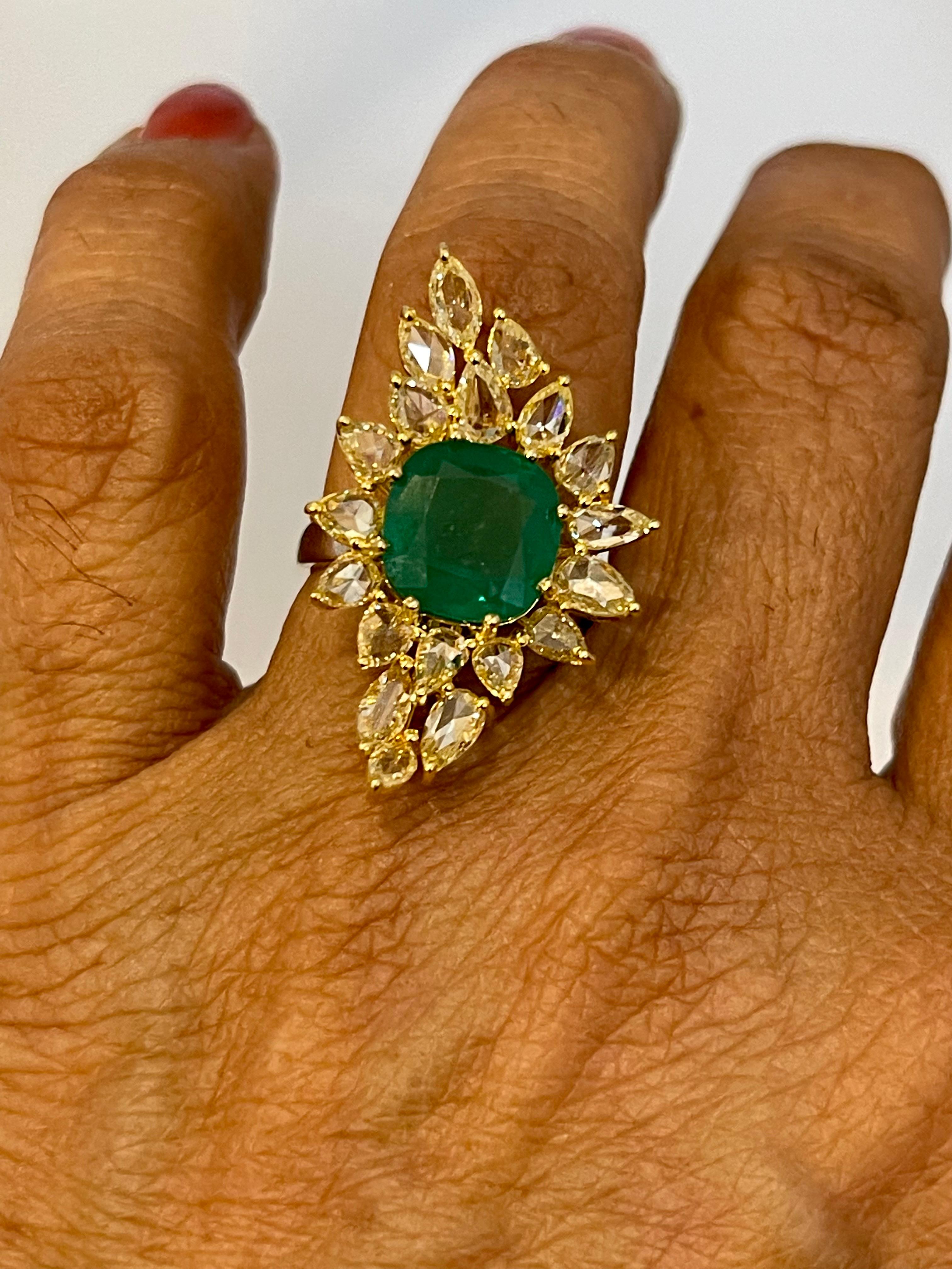 5.82 Ct Natural Colombian Cushion Cut Emerald & 3 Ct RoseCut Diamond Ring 18 Kt  For Sale 3