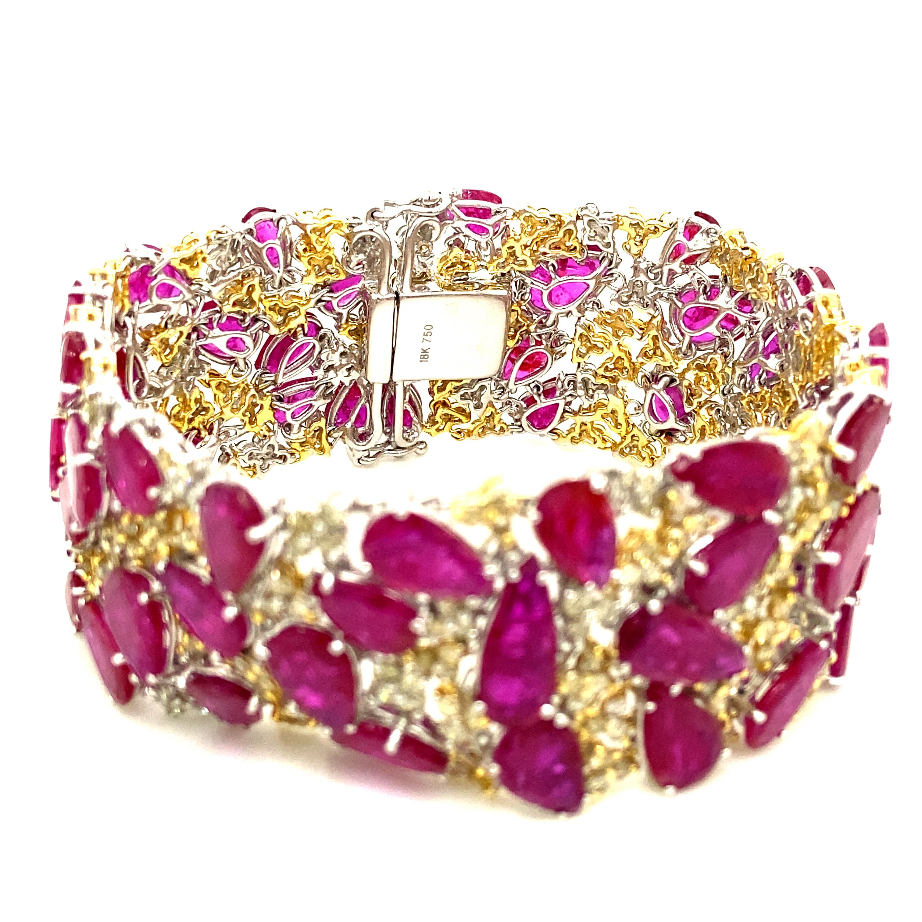 58.24 Carat Pear-Shaped Ruby and Yellow Diamond Gold Bracelet In New Condition In Hong Kong, HK