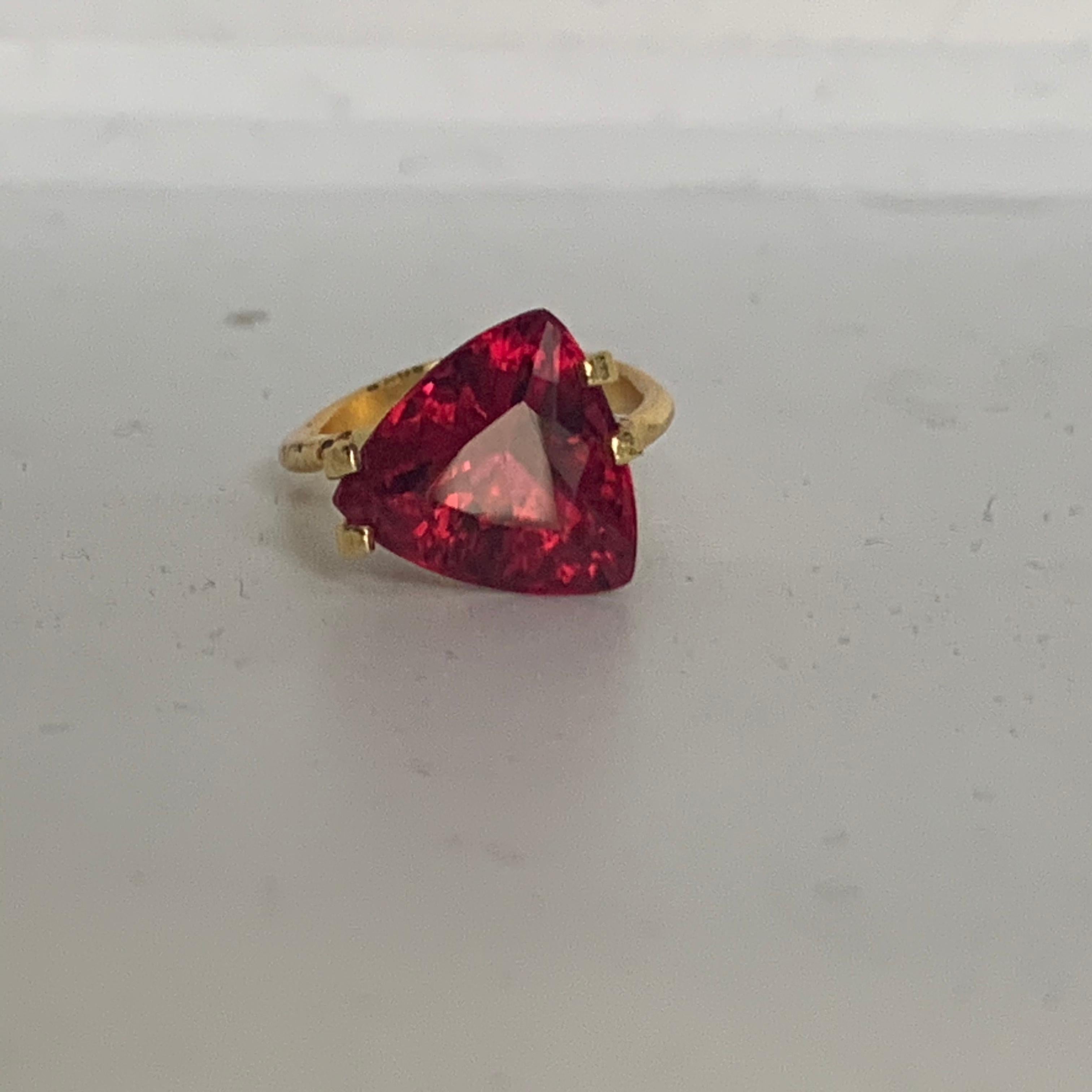 5,83 Karat Rosa / Roter Rubelit Turmalin Loser Edelstein (Moderne) im Angebot