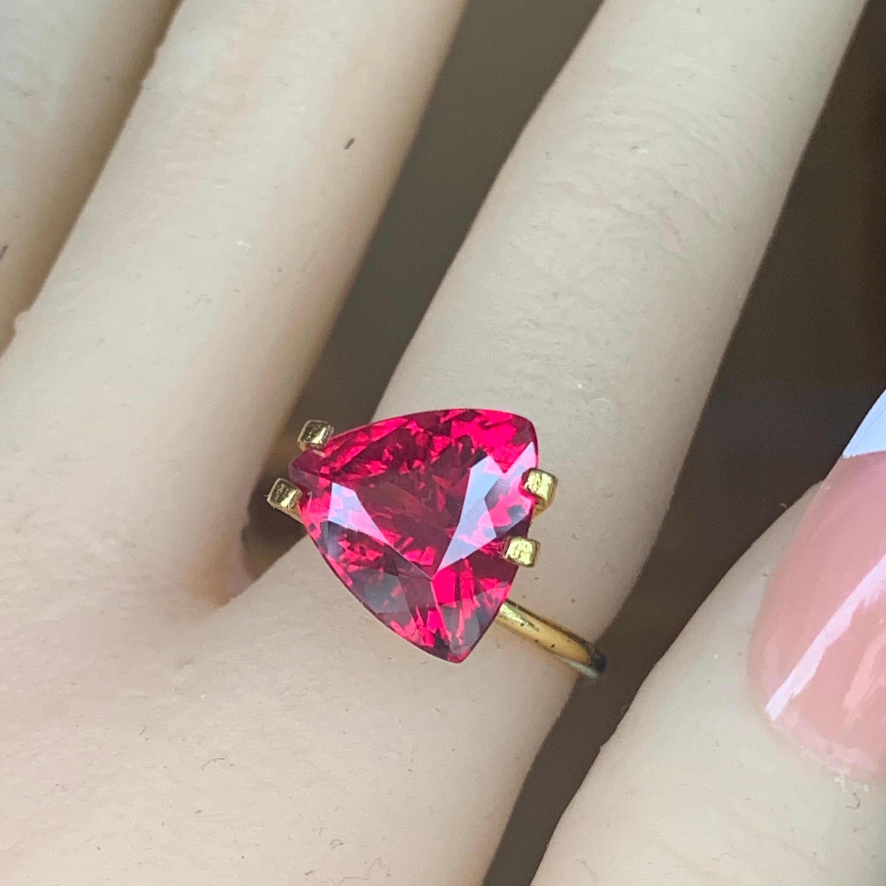 5,83 Karat Rosa / Roter Rubelit Turmalin Loser Edelstein Damen im Angebot