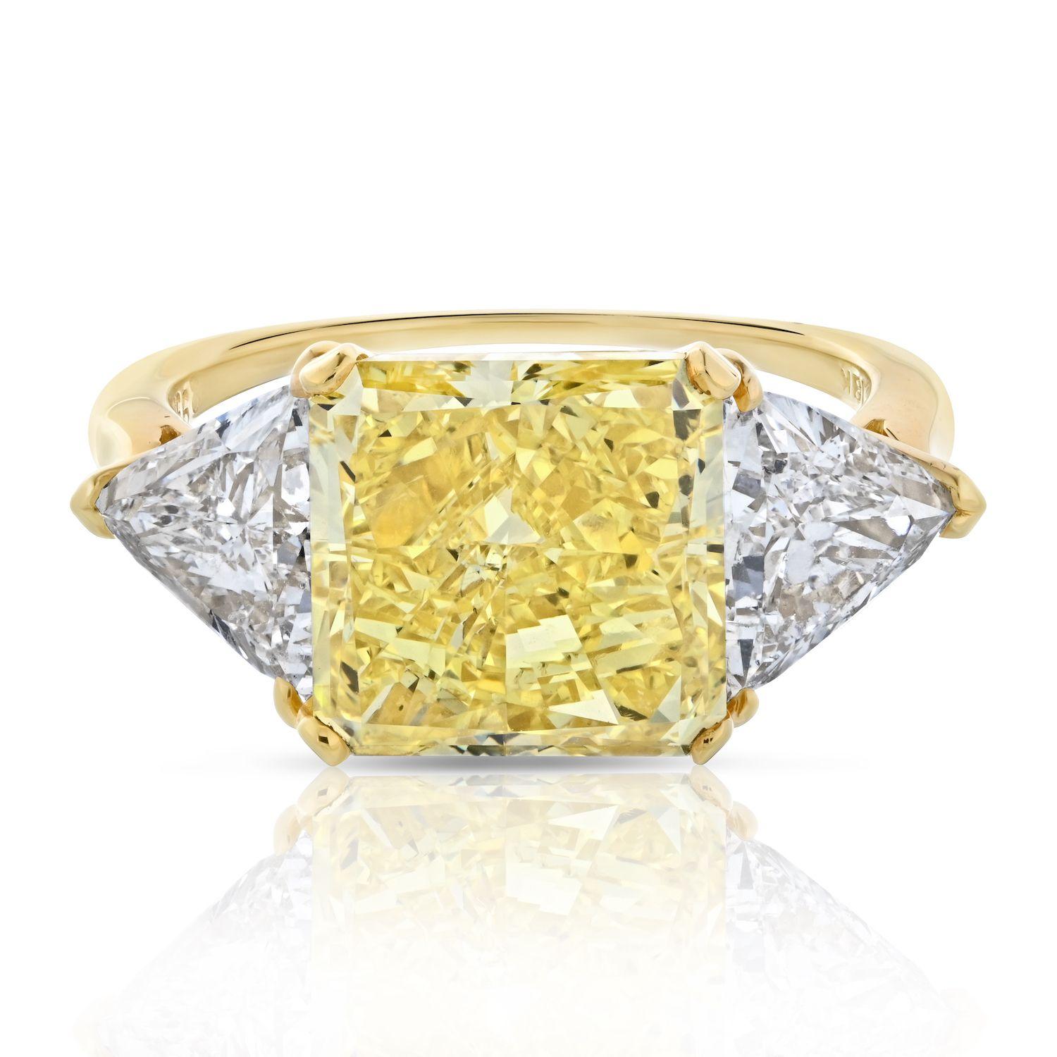 Modern 5.83 Ct Radiant Cut Platinum Fancy Yellow Three Stone Diamond Engagement Ring For Sale