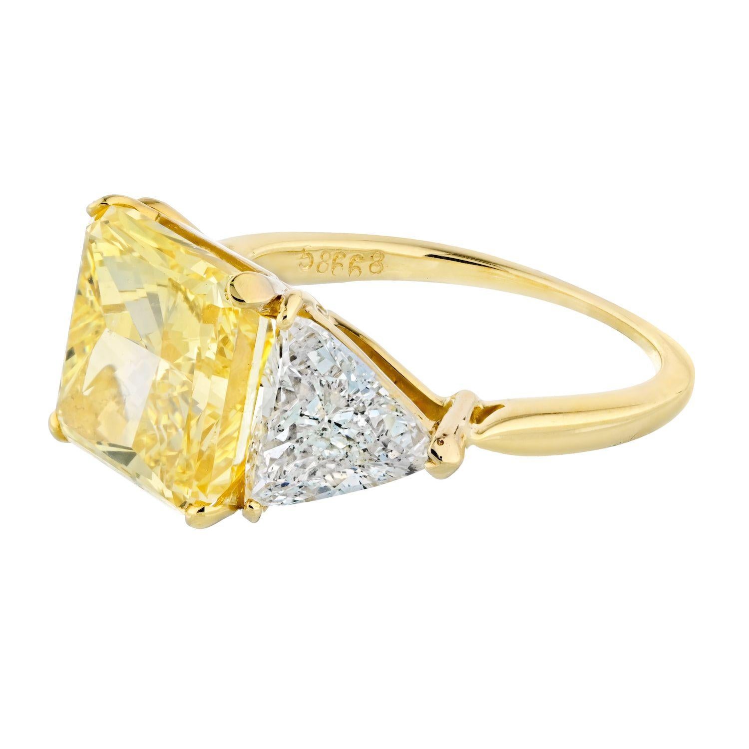 Women's 5.83 Ct Radiant Cut Platinum Fancy Yellow Three Stone Diamond Engagement Ring For Sale