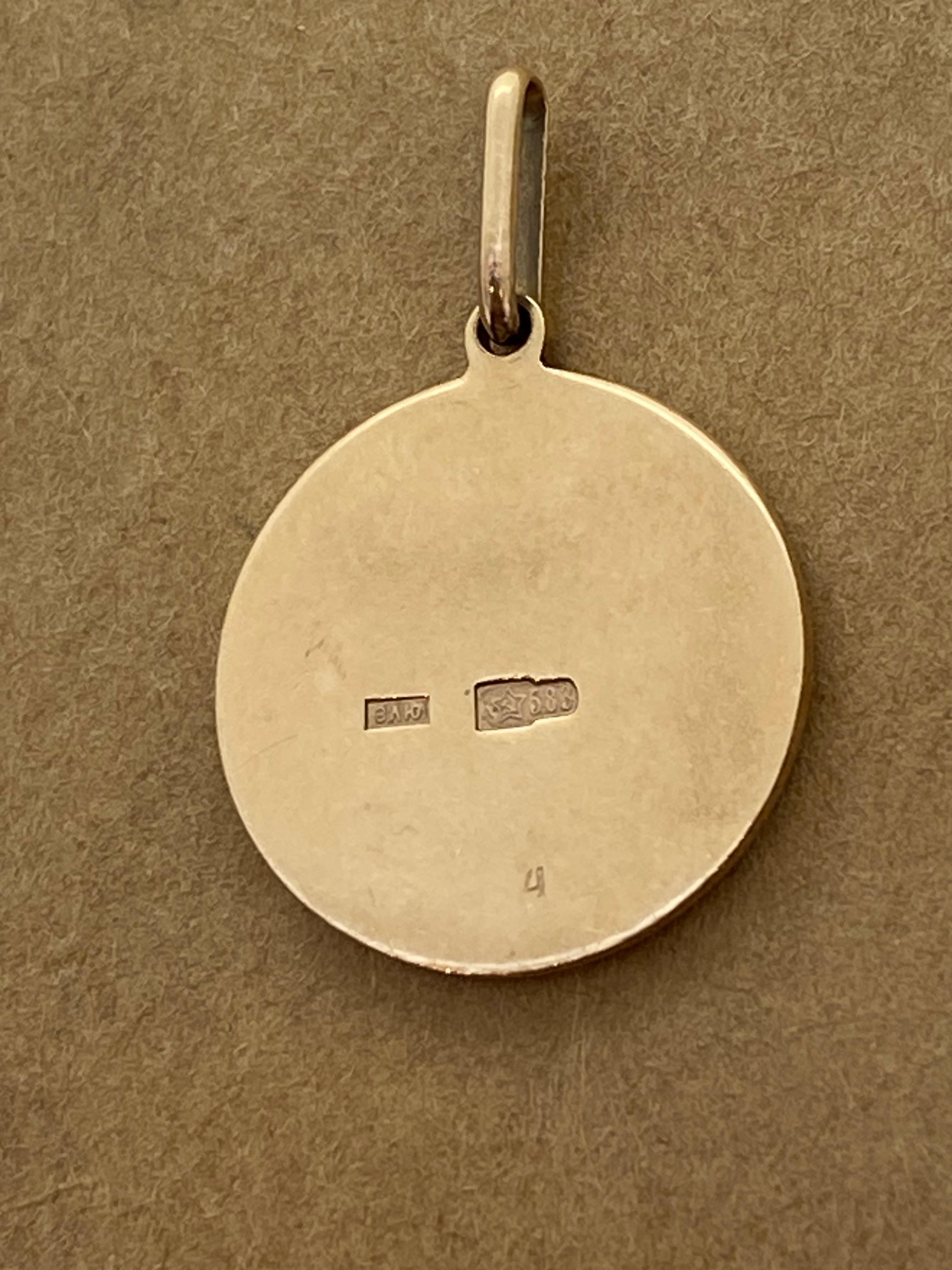 Conçue de manière complexe comme le signe du Zodiac, la Vierge, 
ce pendentif soviétique vintage est d'une superbe facture : 
exceptionnellement détaillé

Estampillé 583 au dos - or rose 14K, 
par Odessa Jewellery Factory 

Poids total de l'article