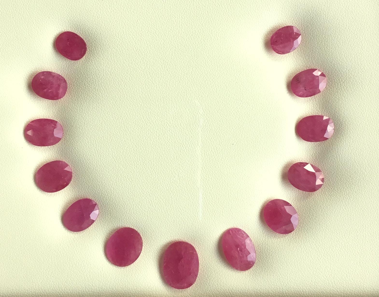 58.39 Carats Ruby Mozambique Oval Faceted Cut stone Layout Heated Natural Gem

Poids : 58,39 carats
Taille : 9x8 à 15x11 MM
Pièces : 13
Forme : Pierre ovale facettée