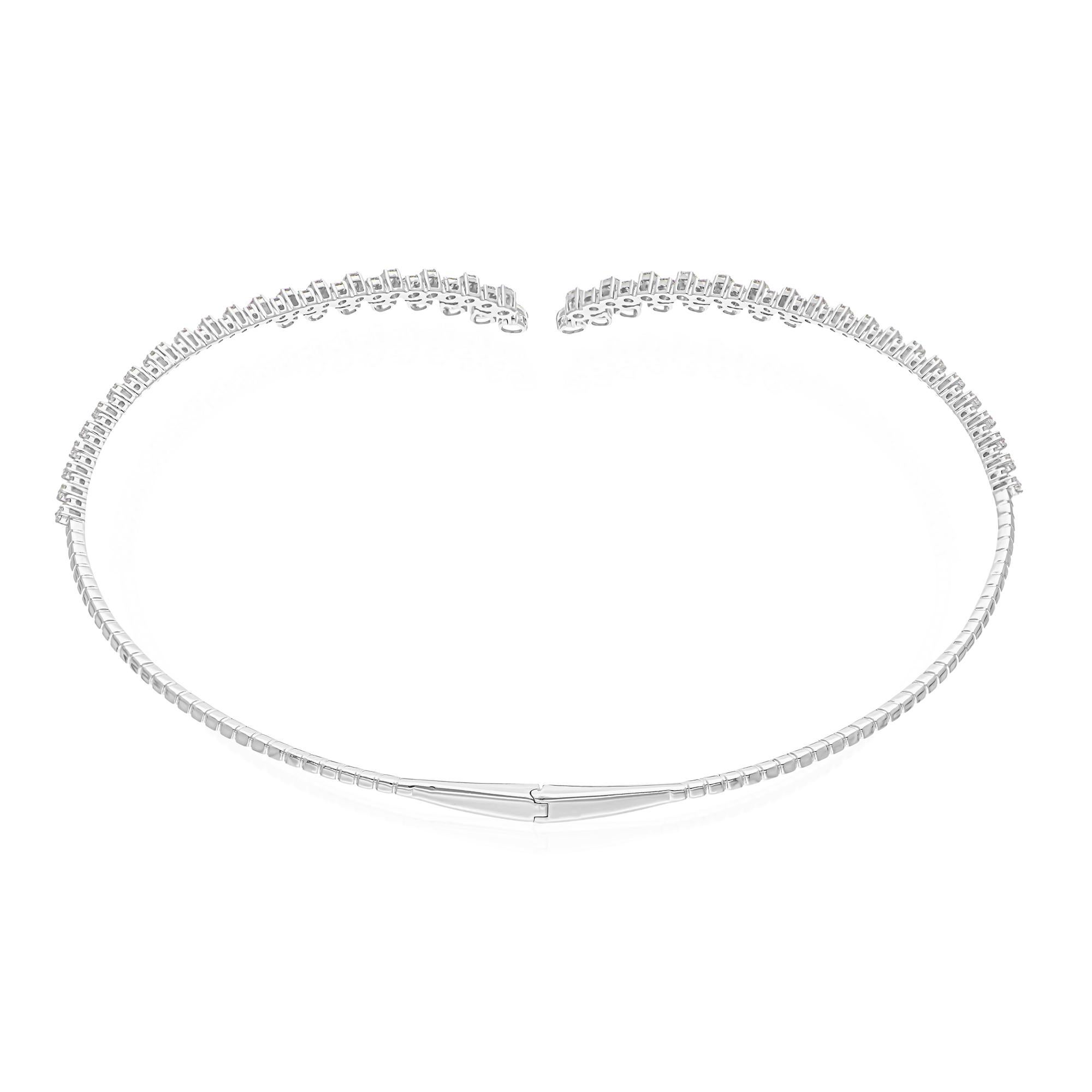 Moderno Collana girocollo con pera e diamante naturale da 5,83 carati in oro bianco 14k Gioielli di pregio in vendita