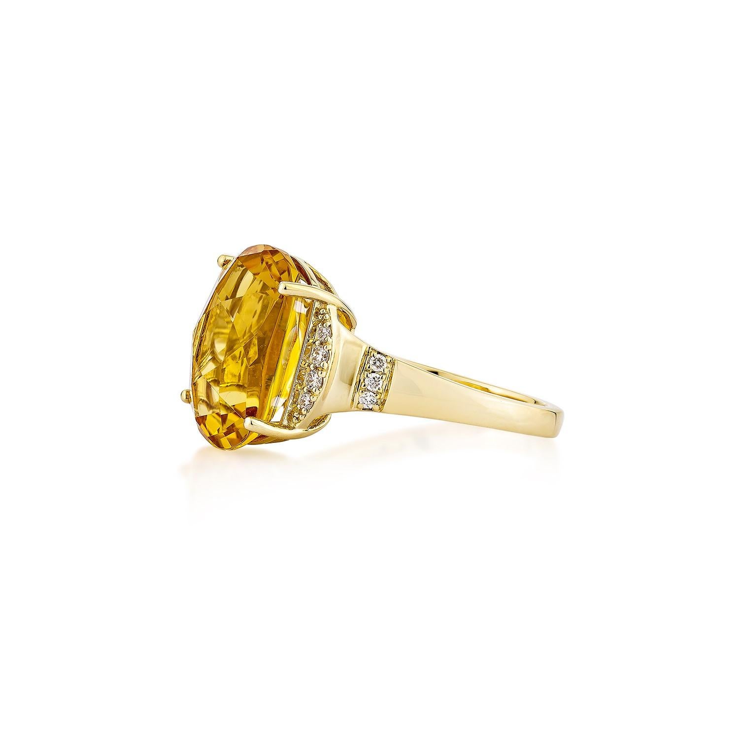Oval Cut 5.84 Carat Citrine Fancy Ring in 18Karat Yellow Gold with  White Diamond. For Sale