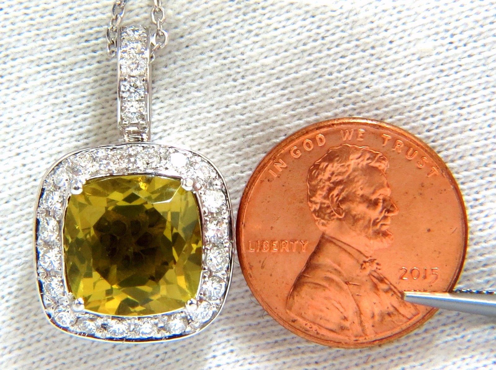Colgante de diamantes de cuarzo amarillo brillante en cojín natural de 5,85 quilates Halo cuadrado en Nuevo estado para la venta en New York, NY