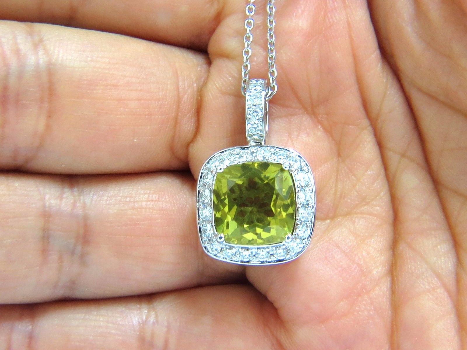 Colgante de diamantes de cuarzo amarillo brillante en cojín natural de 5,85 quilates Halo cuadrado en venta 2