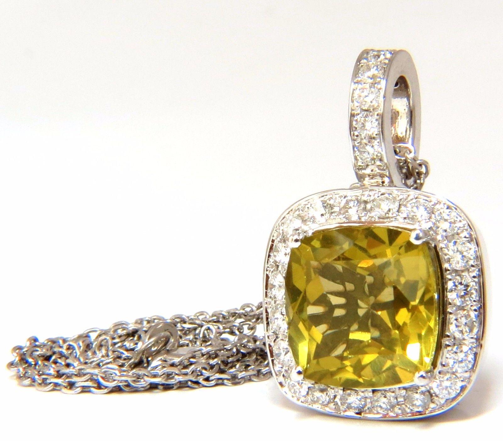Colgante de diamantes de cuarzo amarillo brillante en cojín natural de 5,85 quilates Halo cuadrado en venta 3